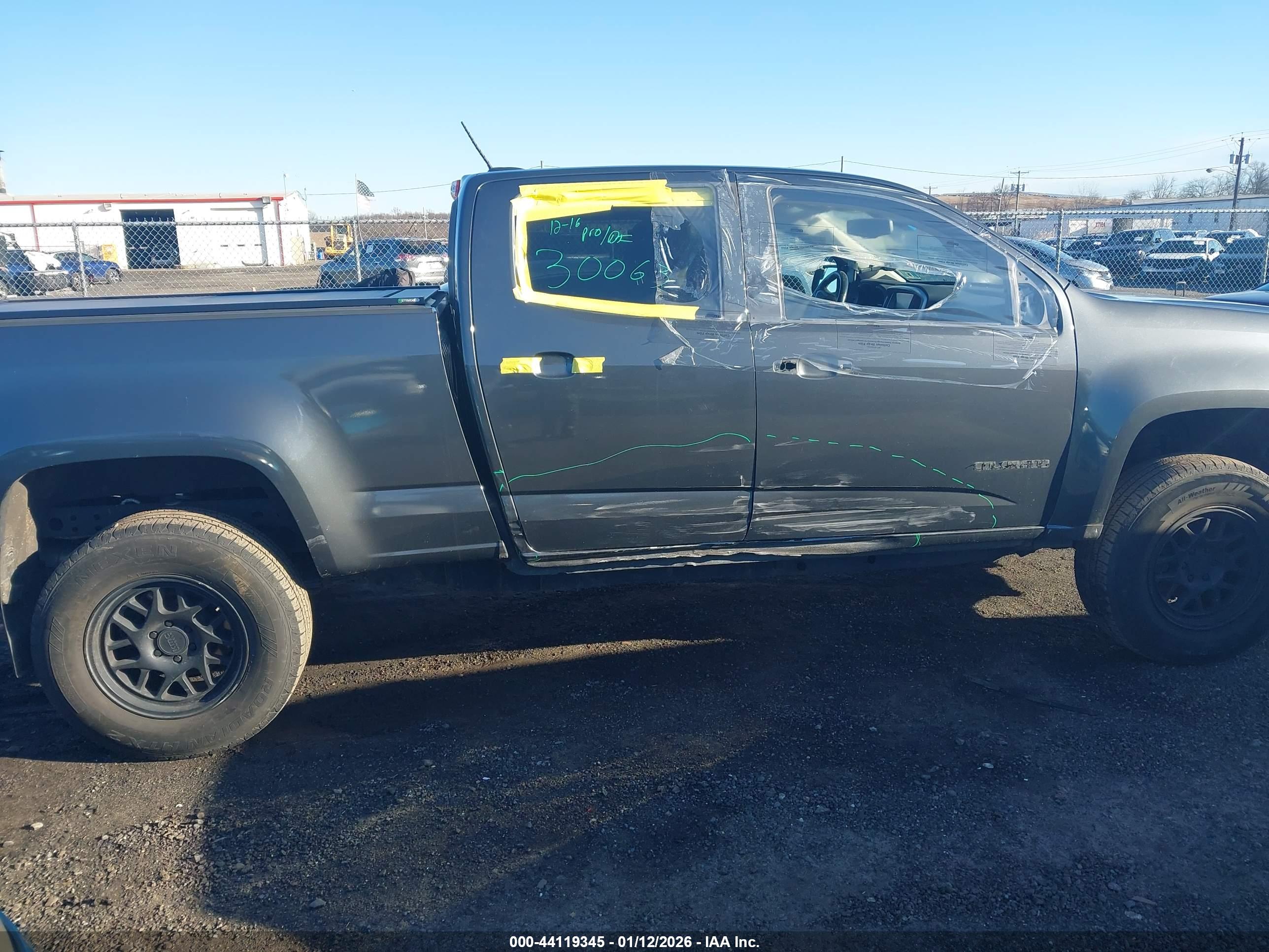 CHEVROLET COLORADO image 6