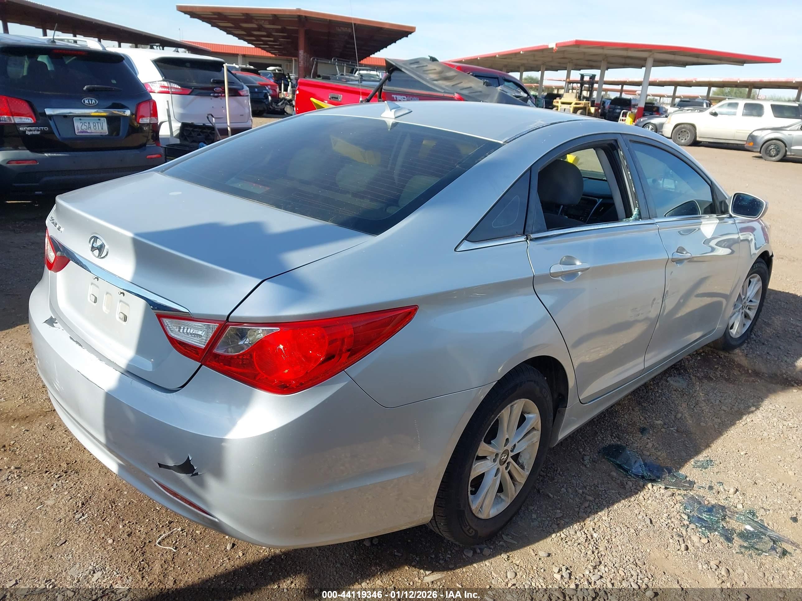 HYUNDAI SONATA image 4