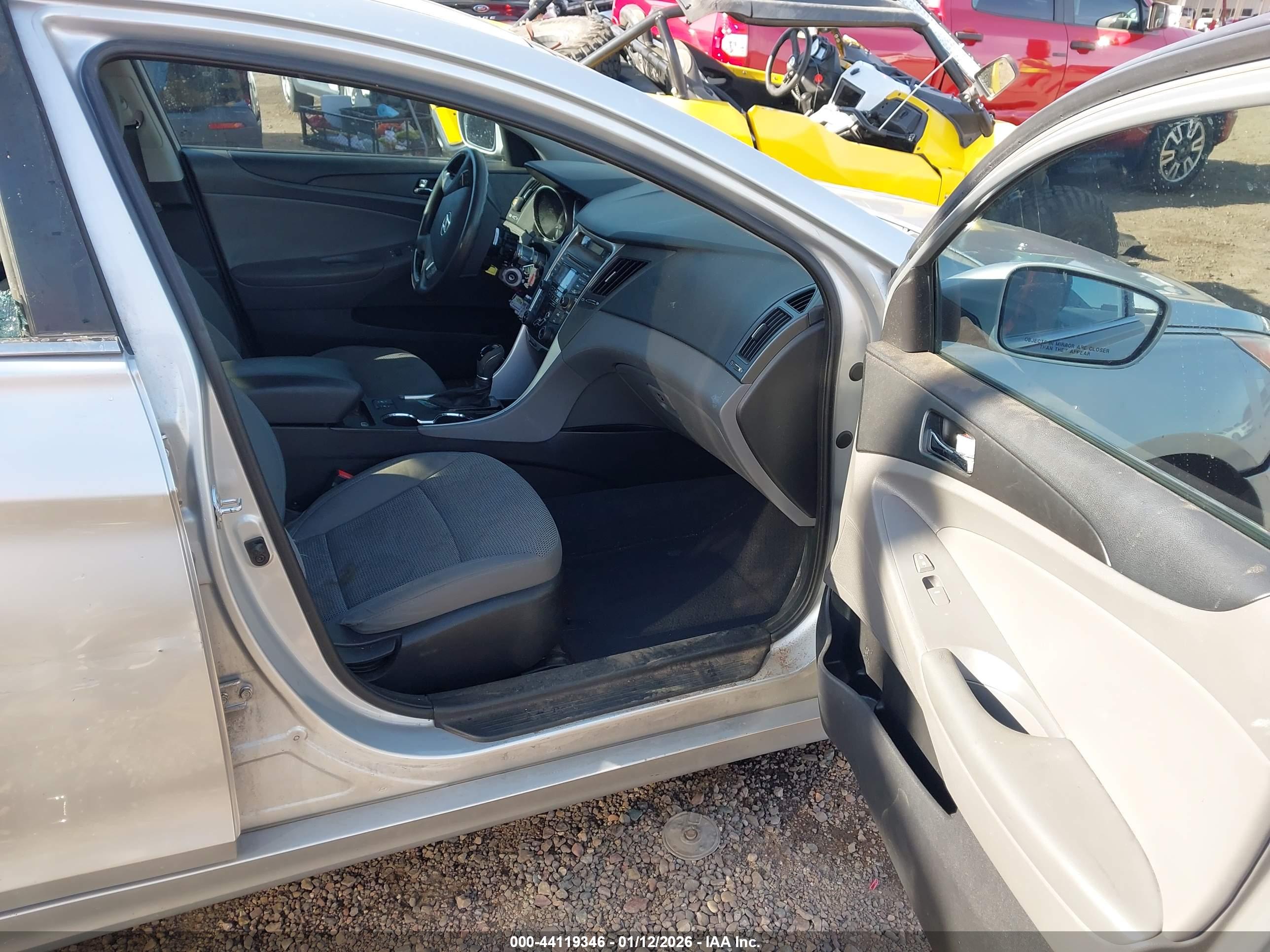 HYUNDAI SONATA image 5