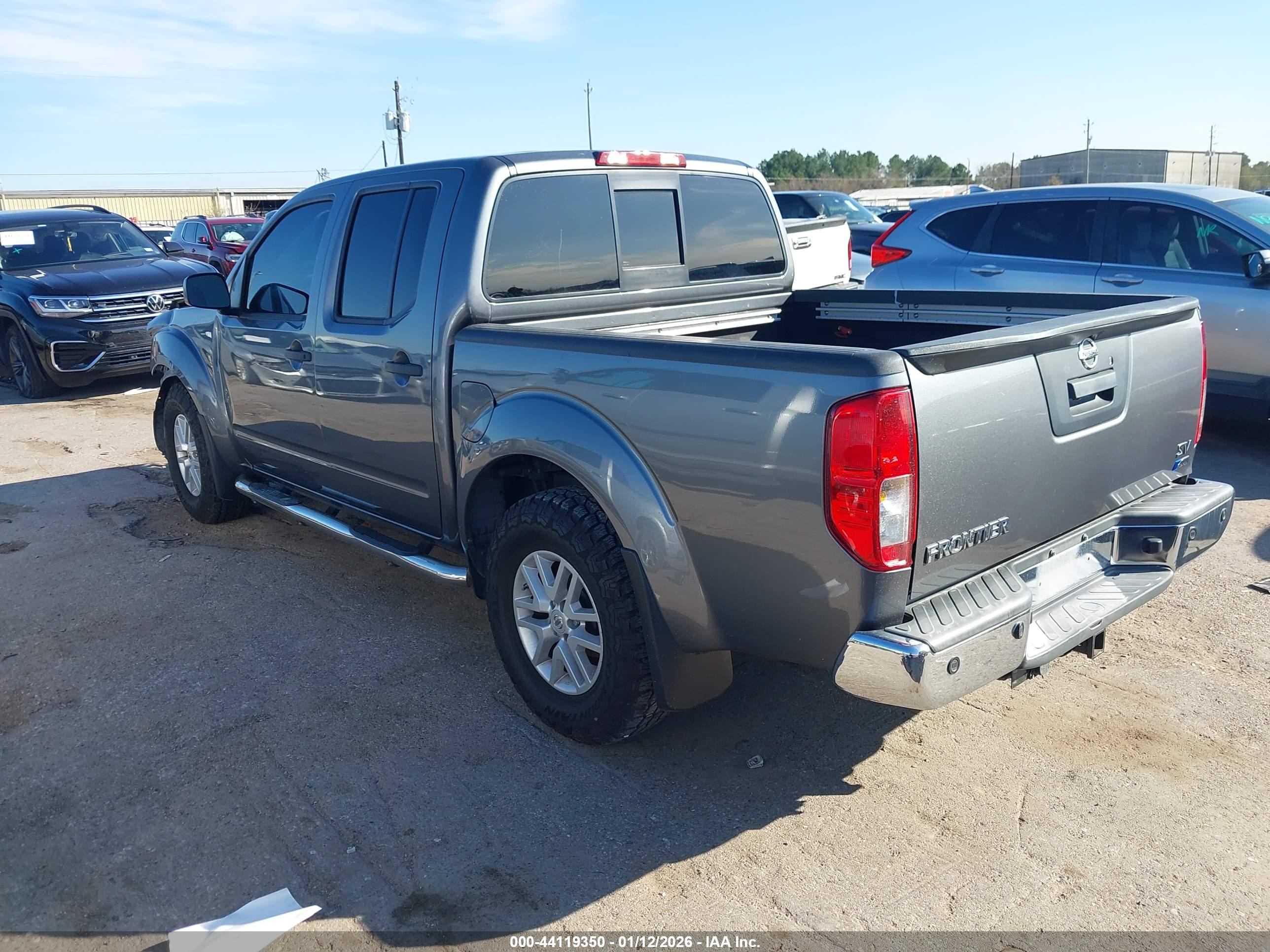 NISSAN FRONTIER image 3