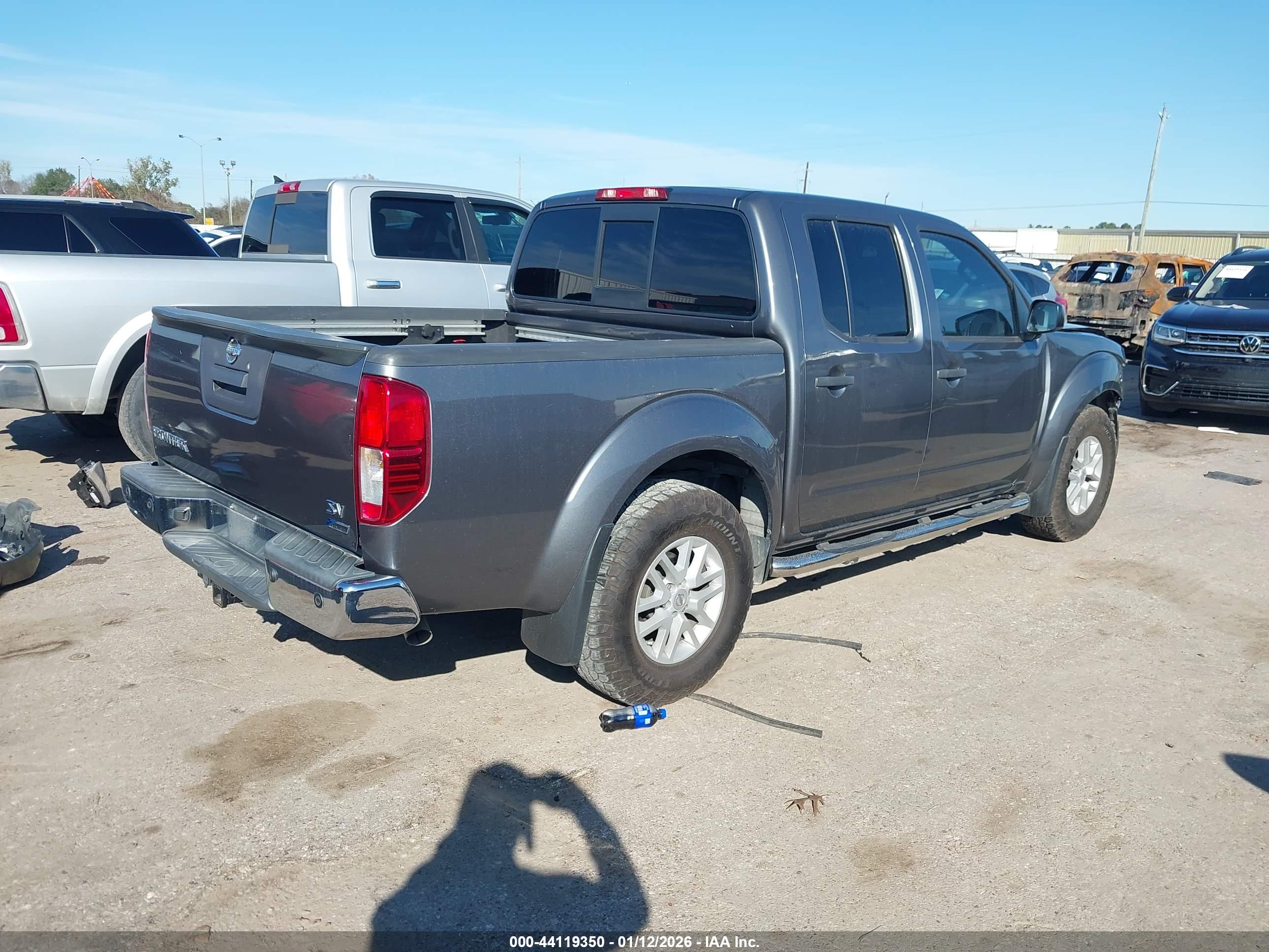 NISSAN FRONTIER image 4