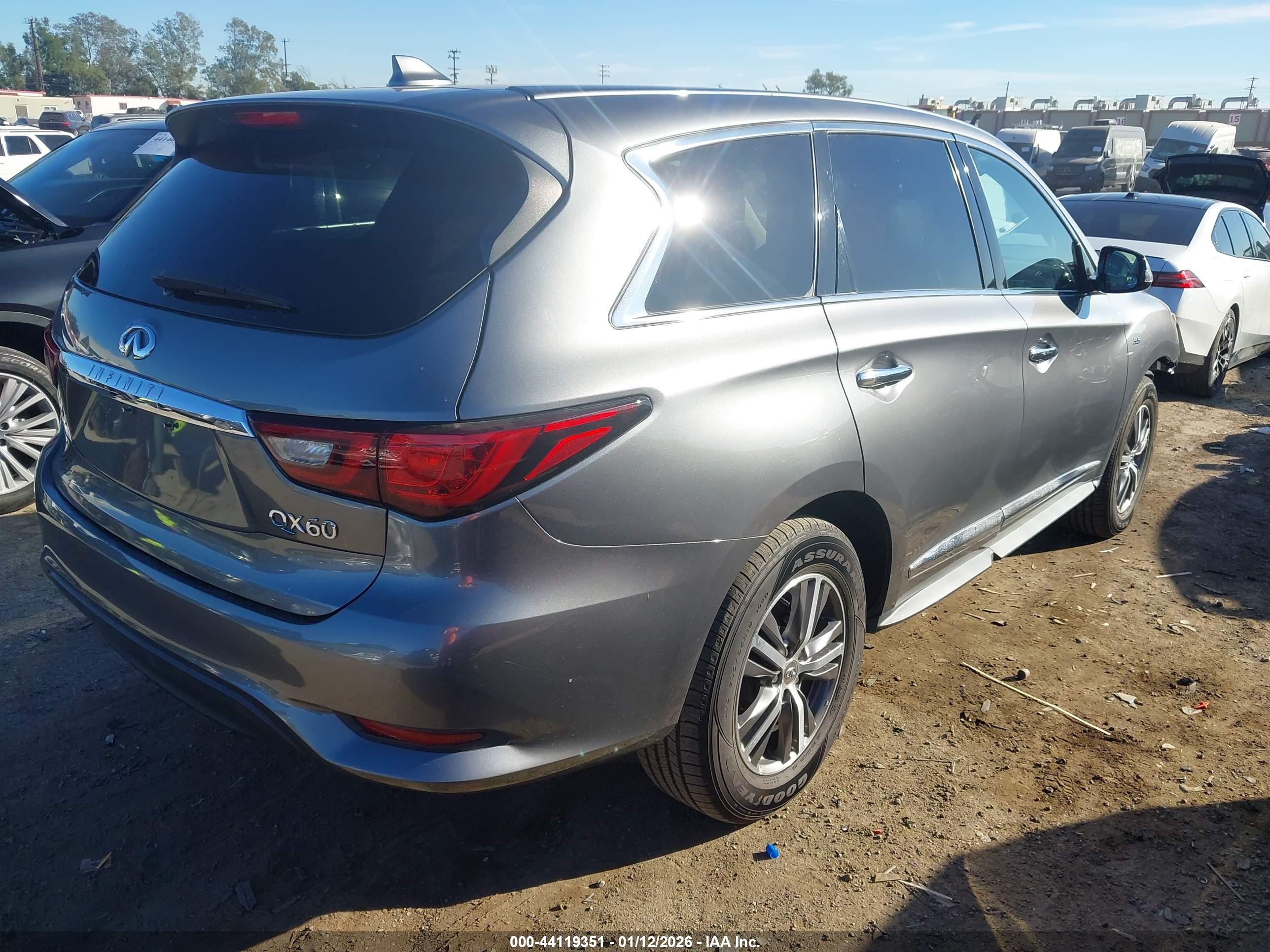 INFINITI QX60 image 4