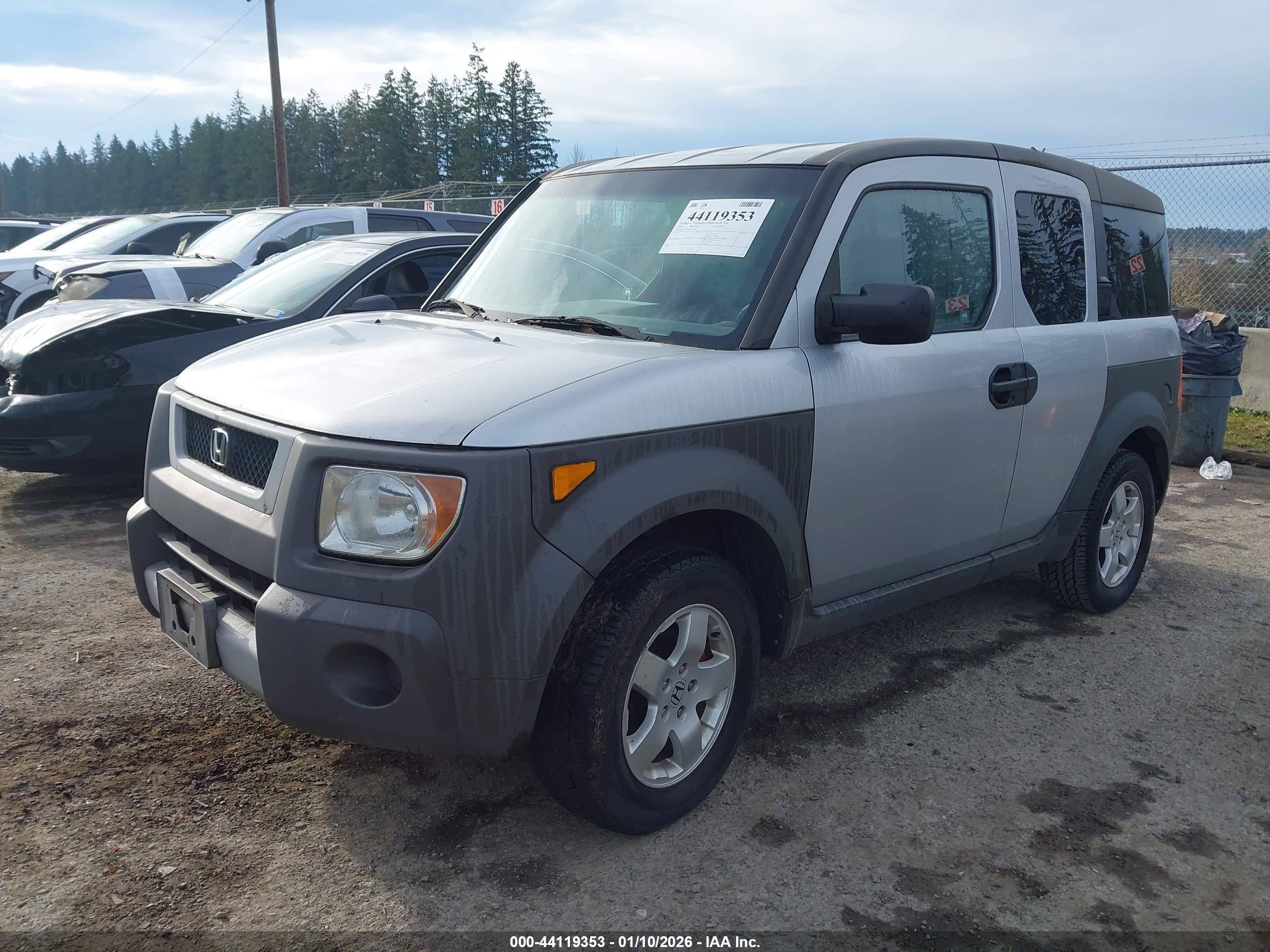 HONDA ELEMENT image 2