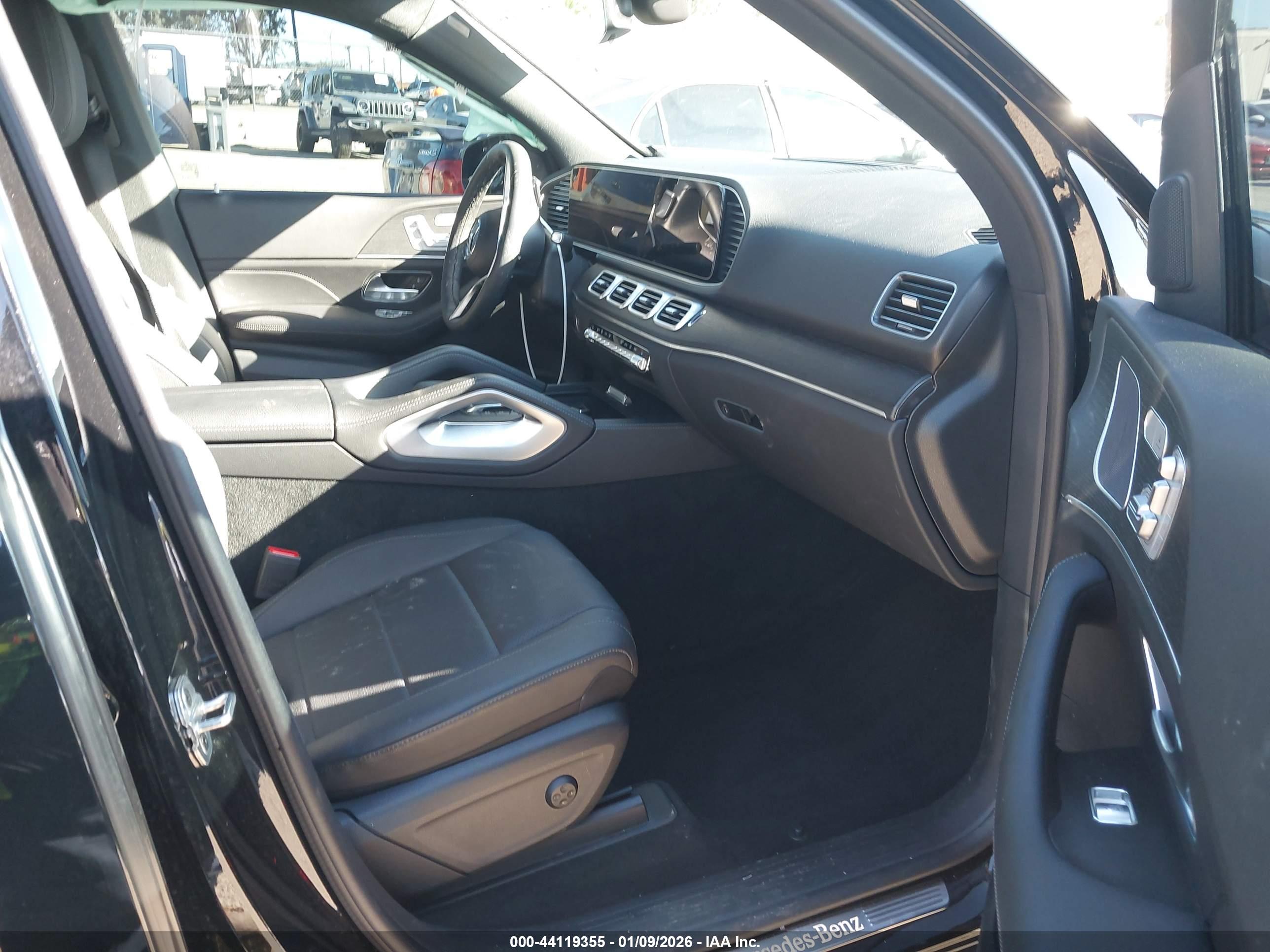 MERCEDES-BENZ GLE image 5