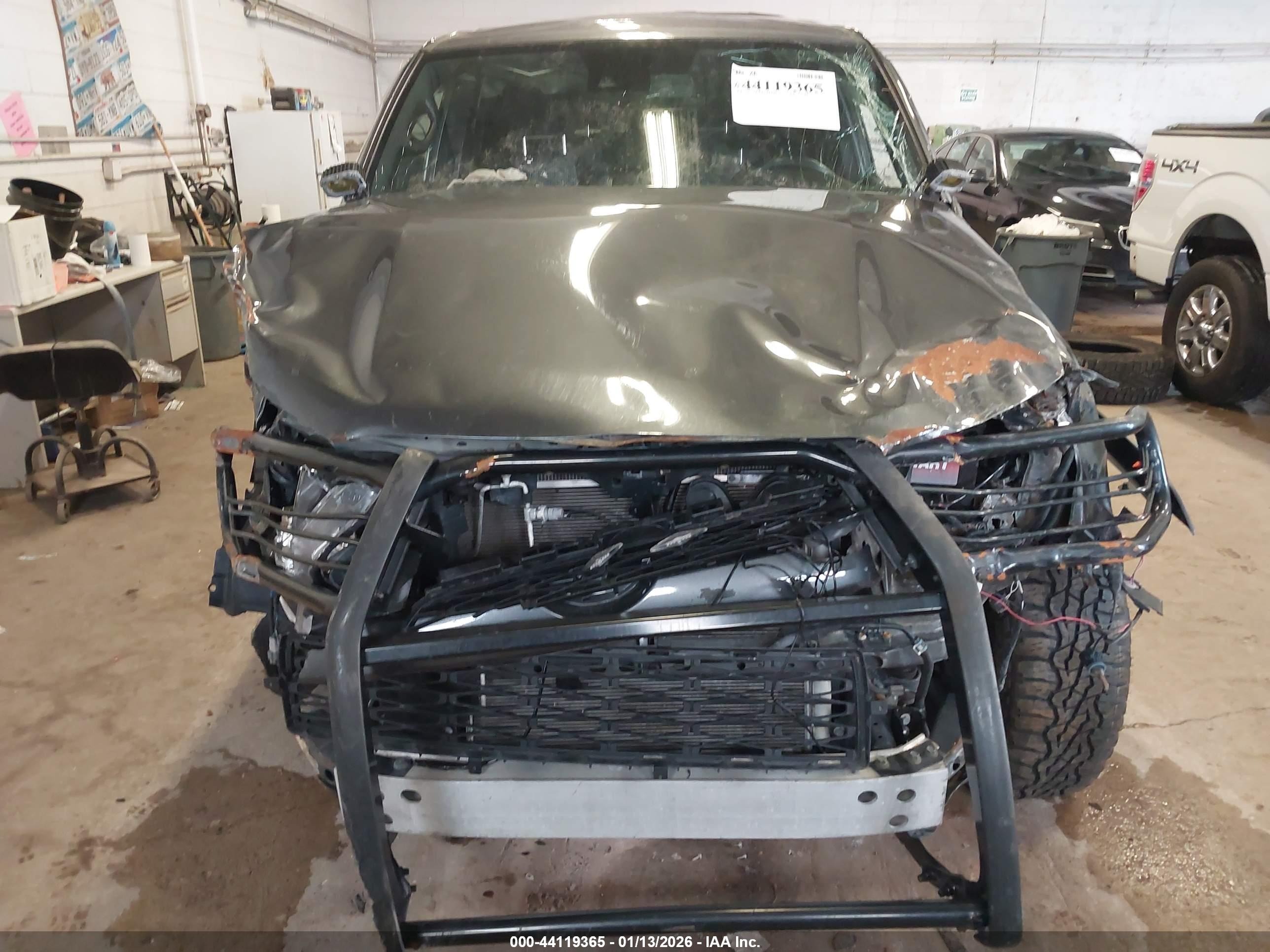 TOYOTA 4RUNNER image 6