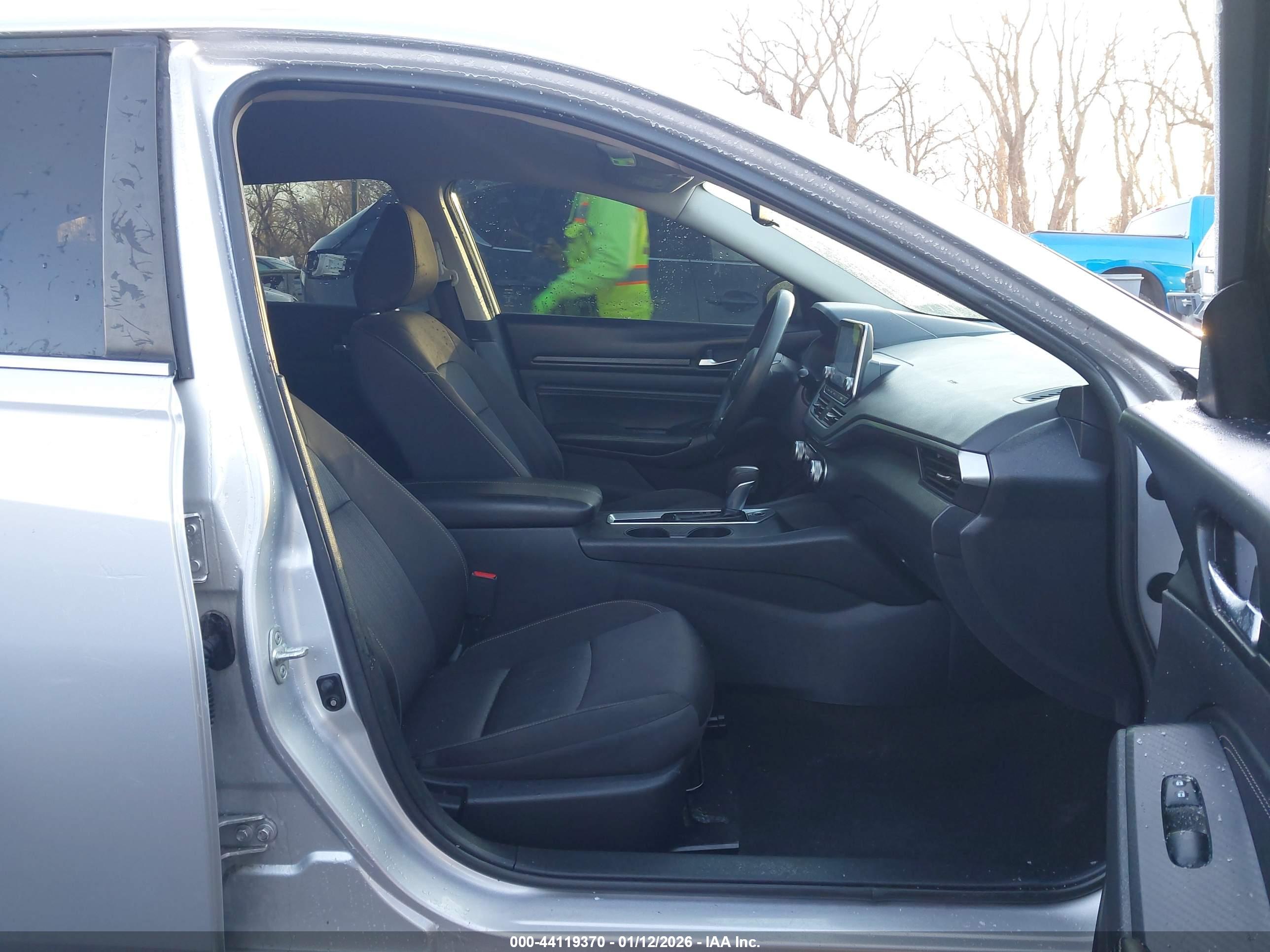 NISSAN ALTIMA image 5