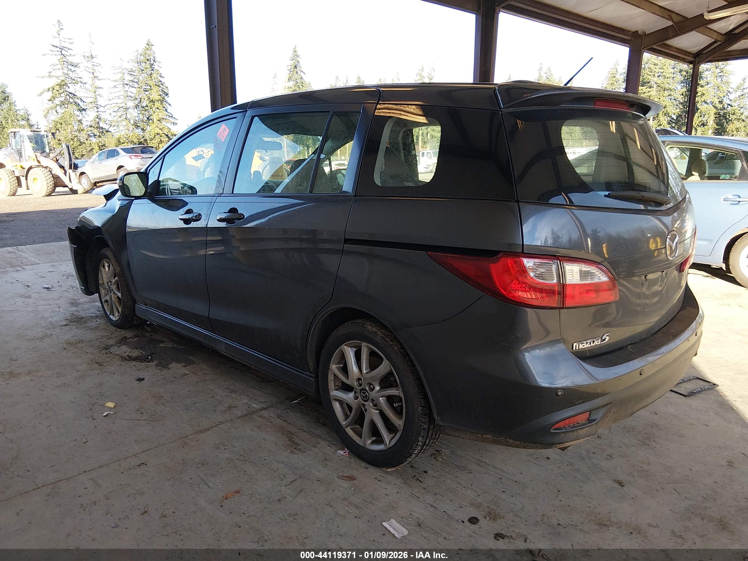 MAZDA MAZDA5 image 3