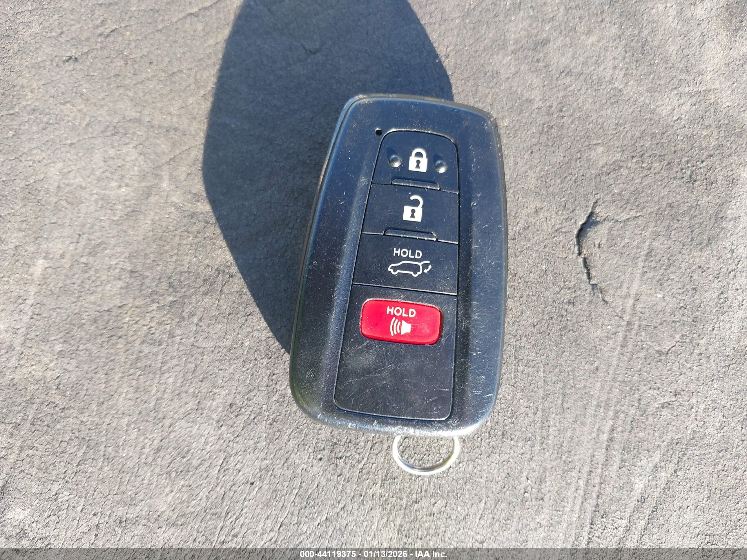 TOYOTA RAV4 image 11