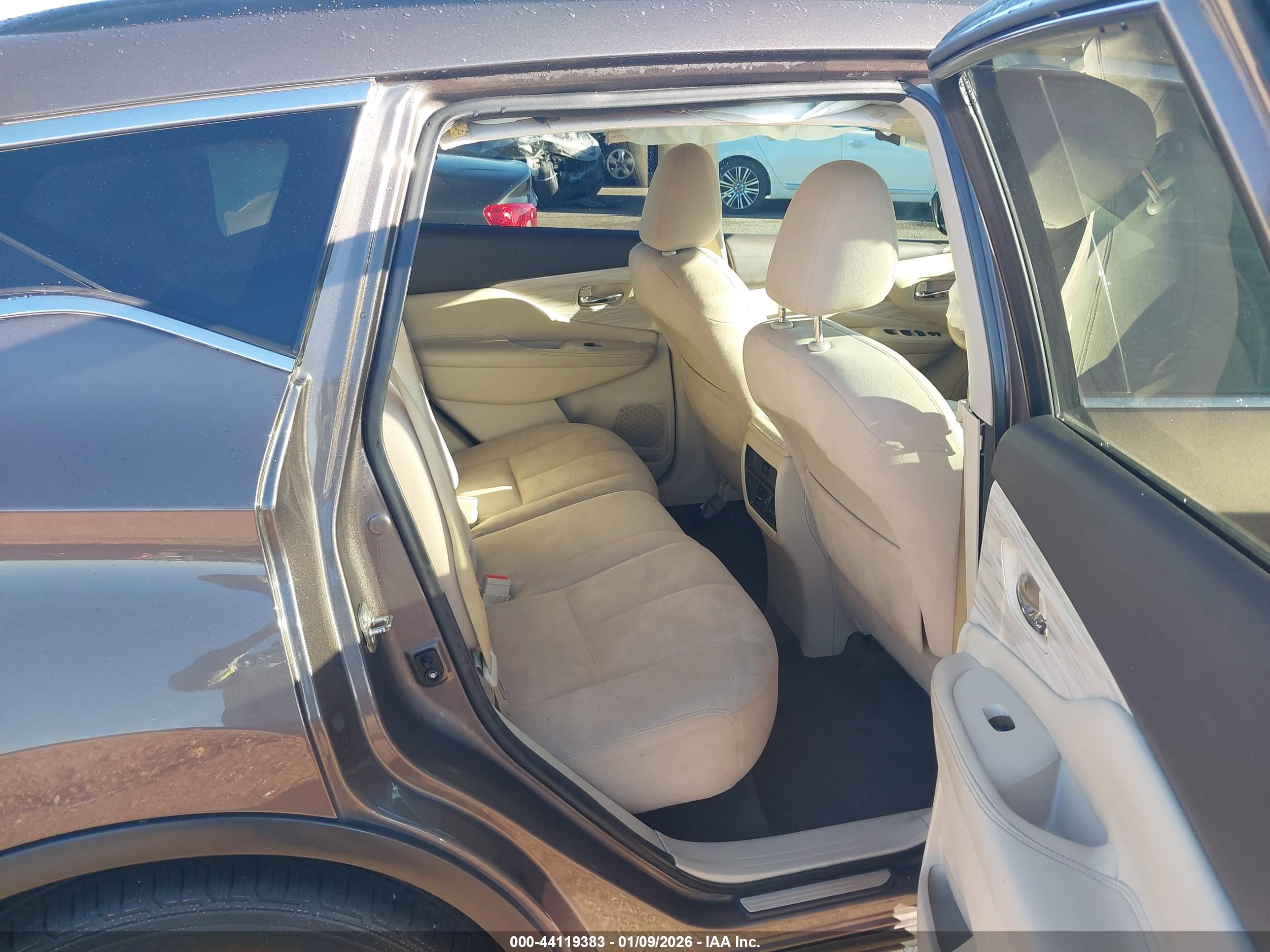 NISSAN MURANO image 8