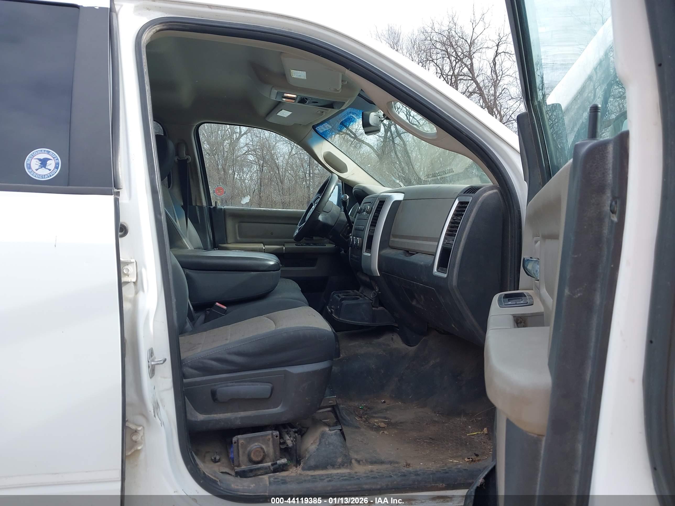 RAM 2500 image 5