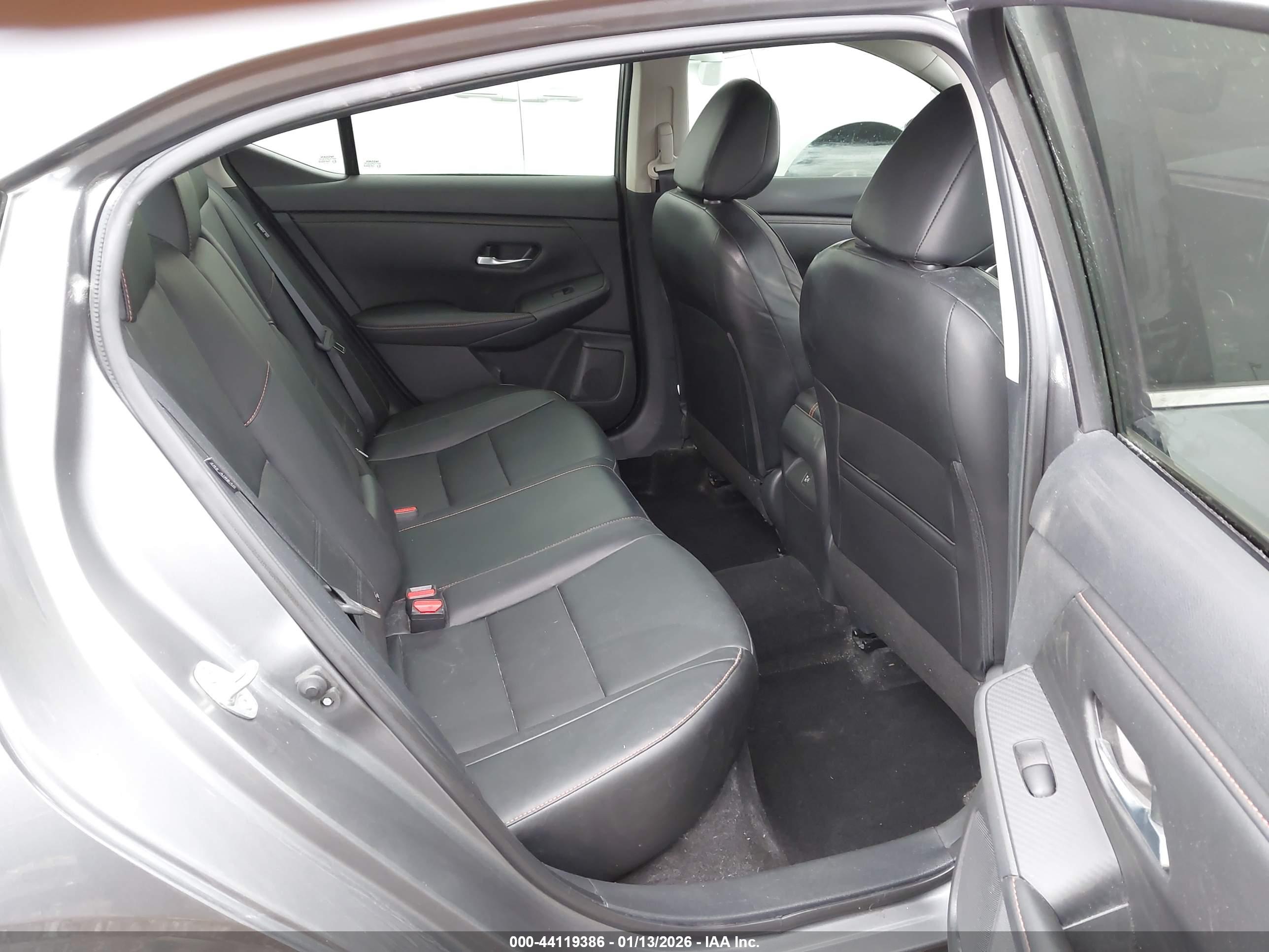 NISSAN SENTRA image 8