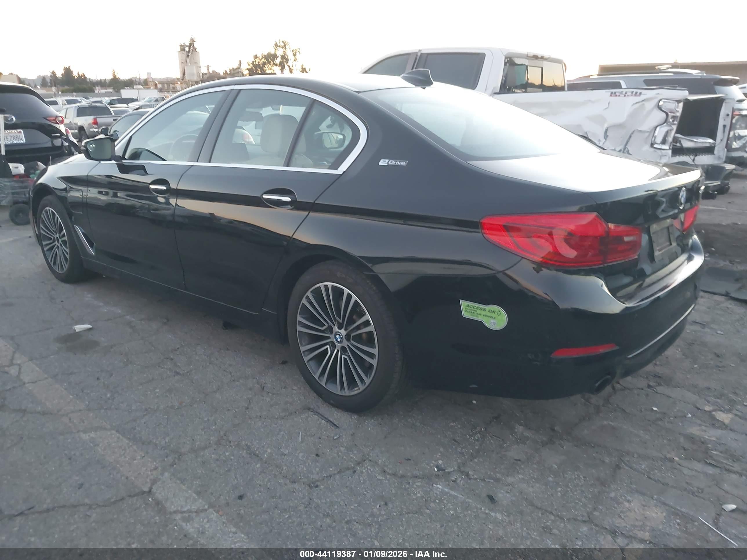 BMW 530E image 3