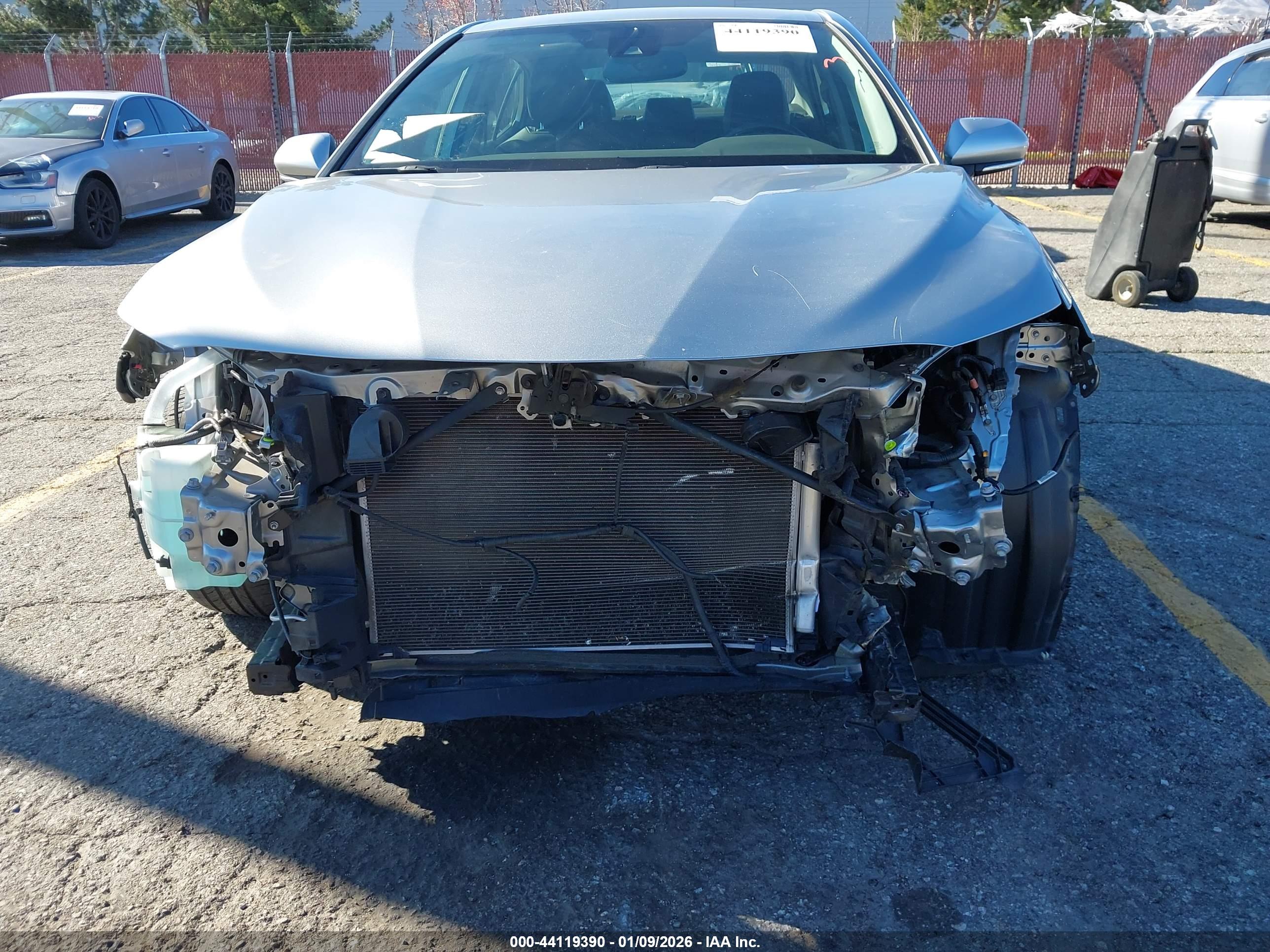 TOYOTA CAMRY image 6