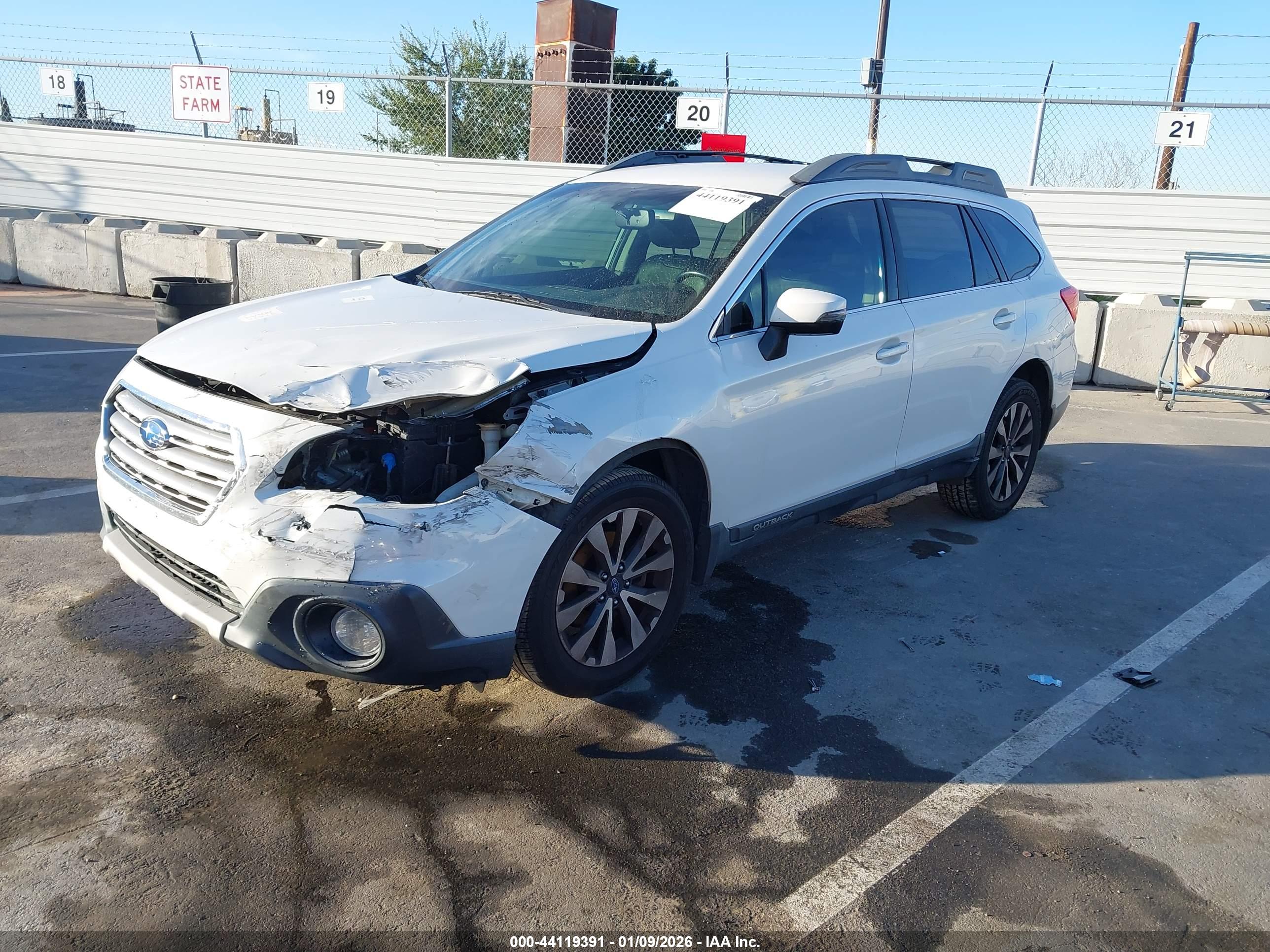 SUBARU OUTBACK image 2