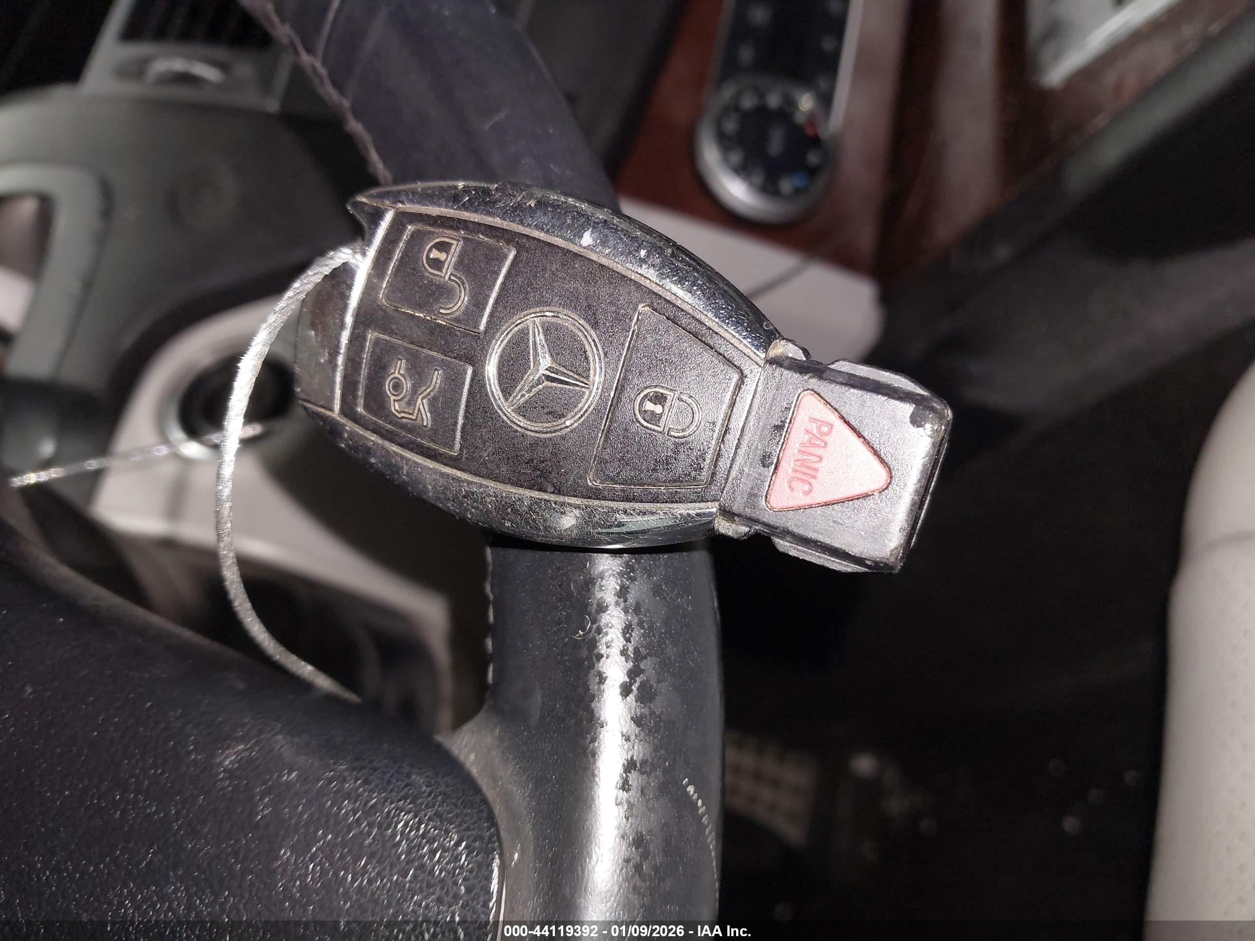 MERCEDES-BENZ C image 11