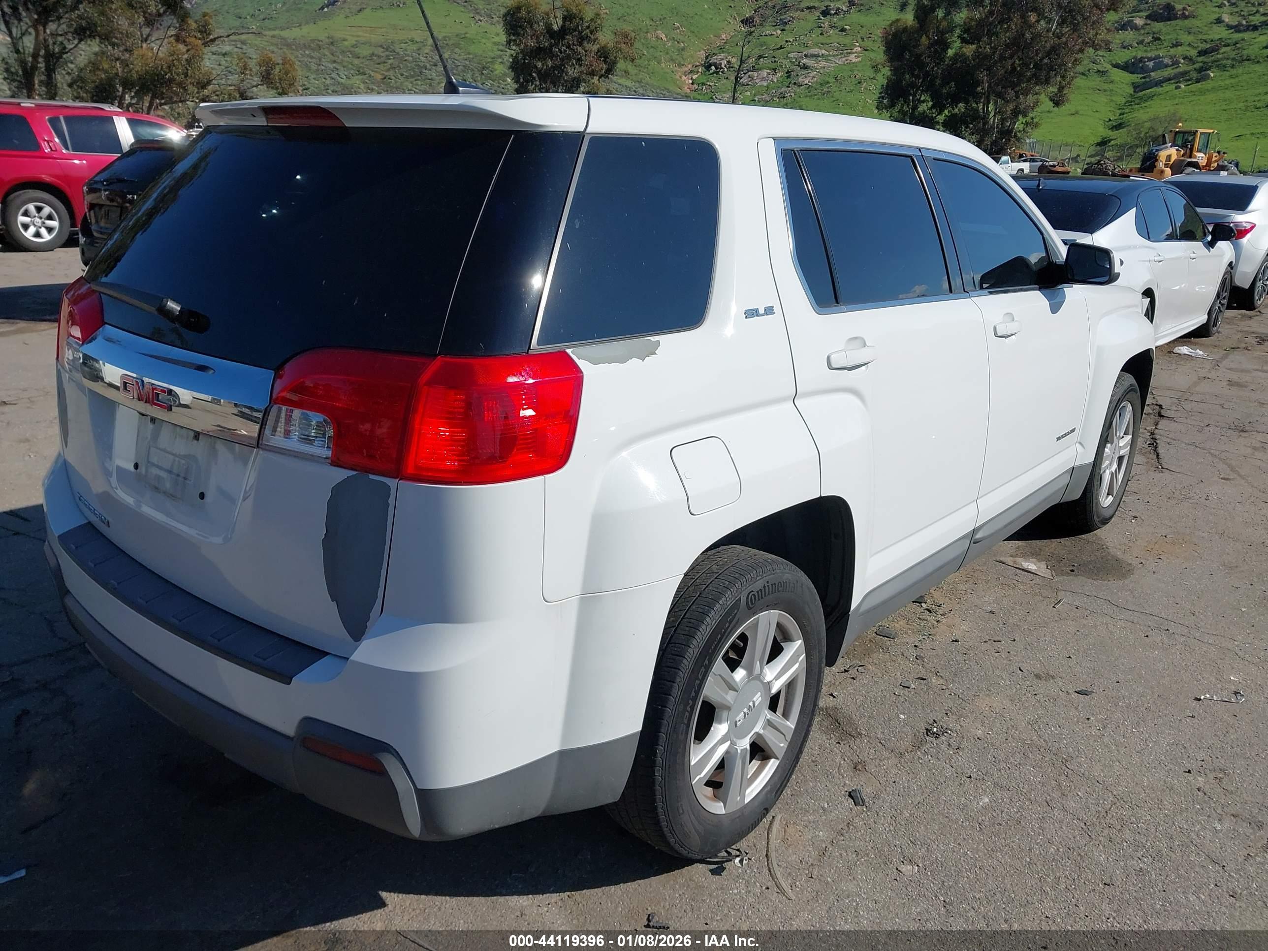 GMC TERRAIN image 4