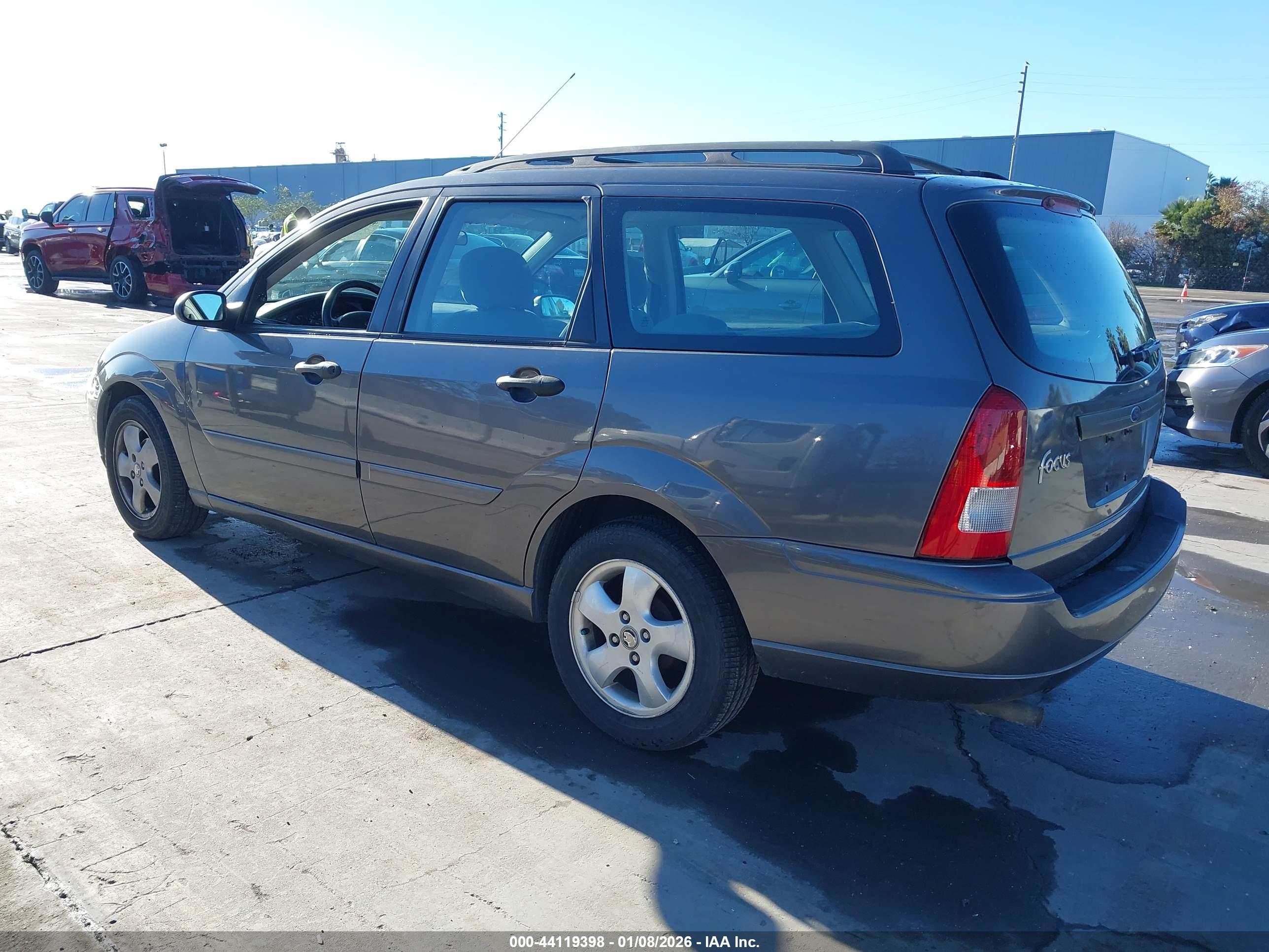 FORD FOCUS image 3