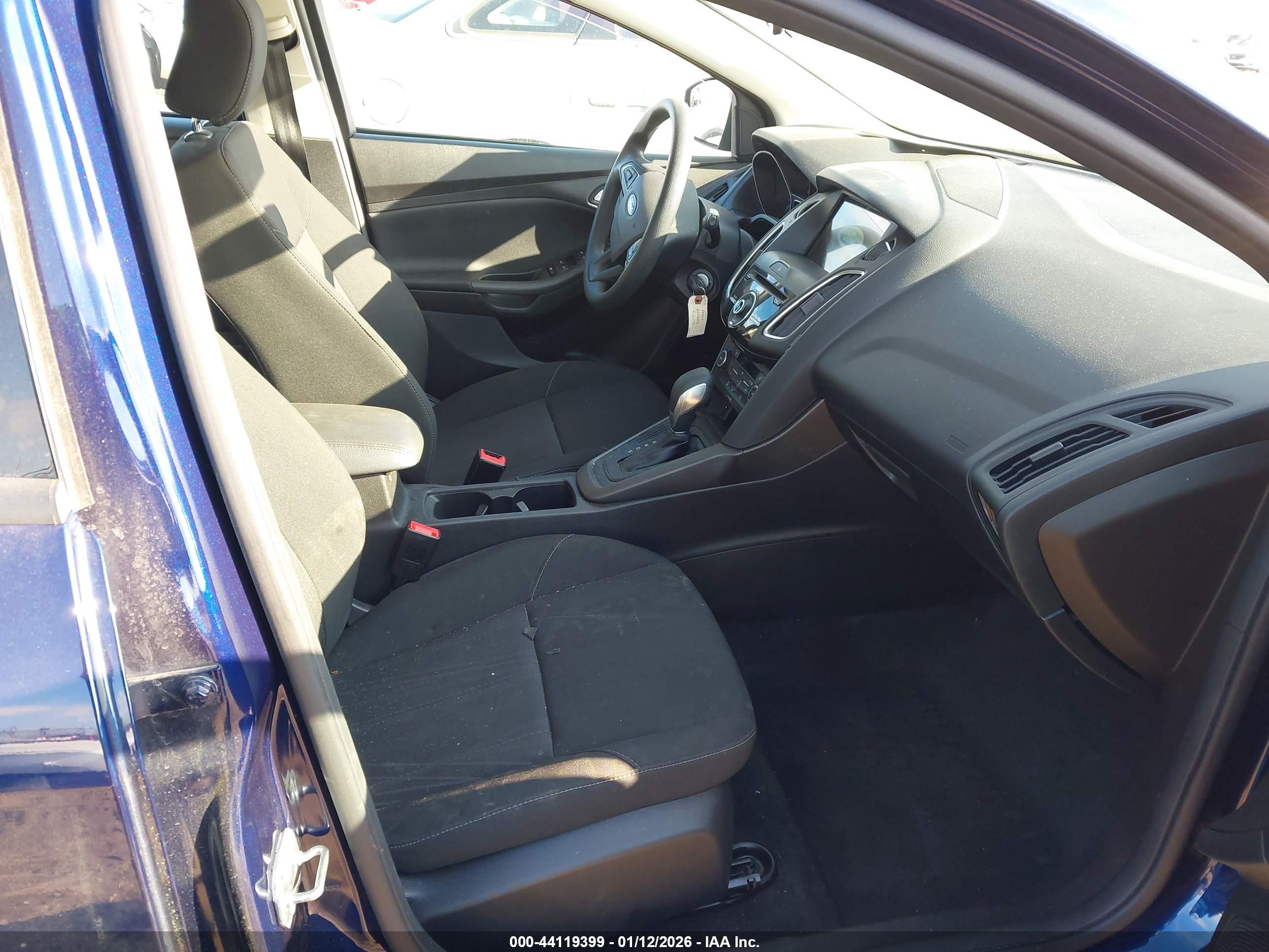 FORD FOCUS image 5