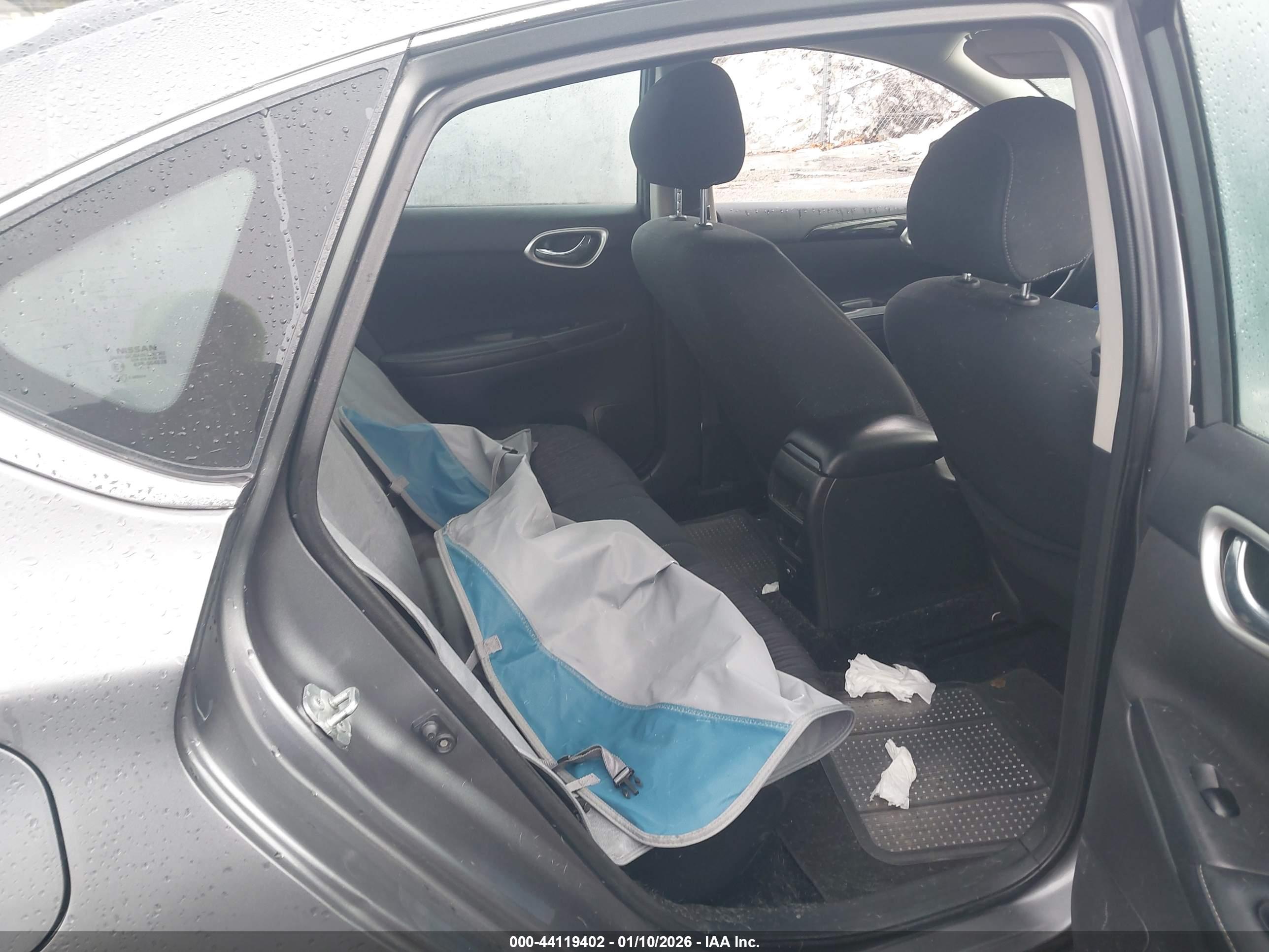 NISSAN SENTRA image 8