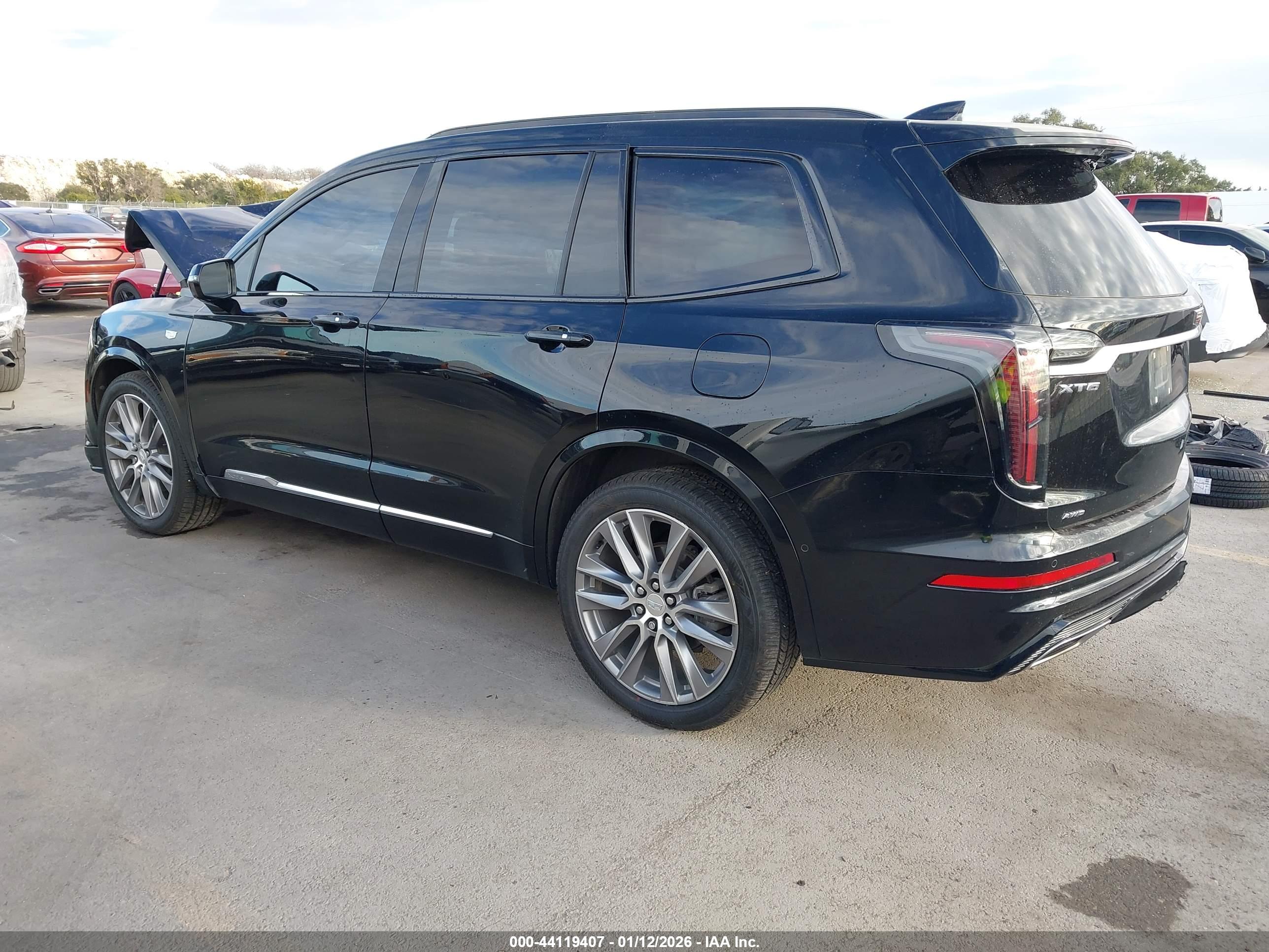 CADILLAC XT6 image 3