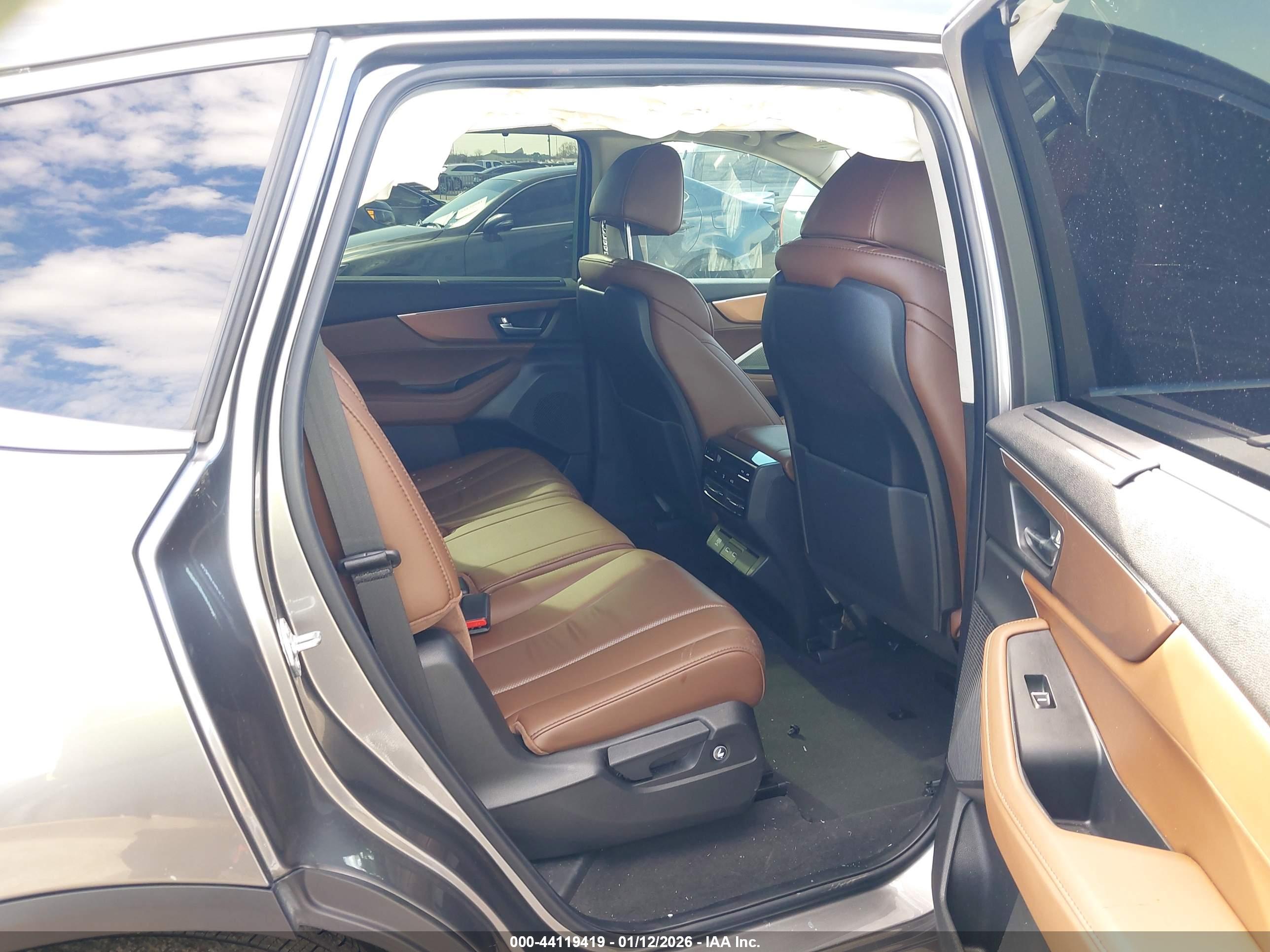 ACURA MDX image 8