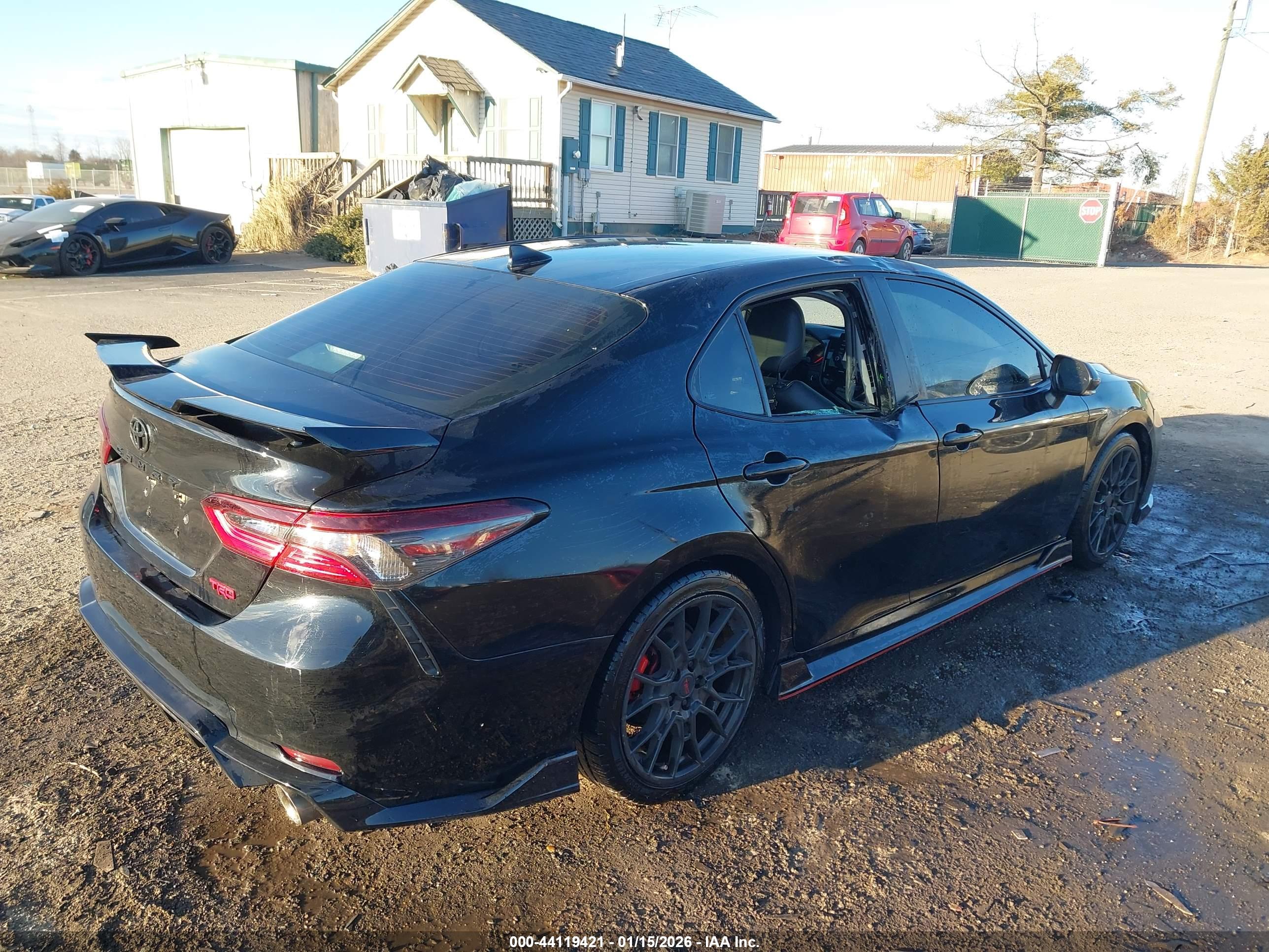 TOYOTA CAMRY image 4