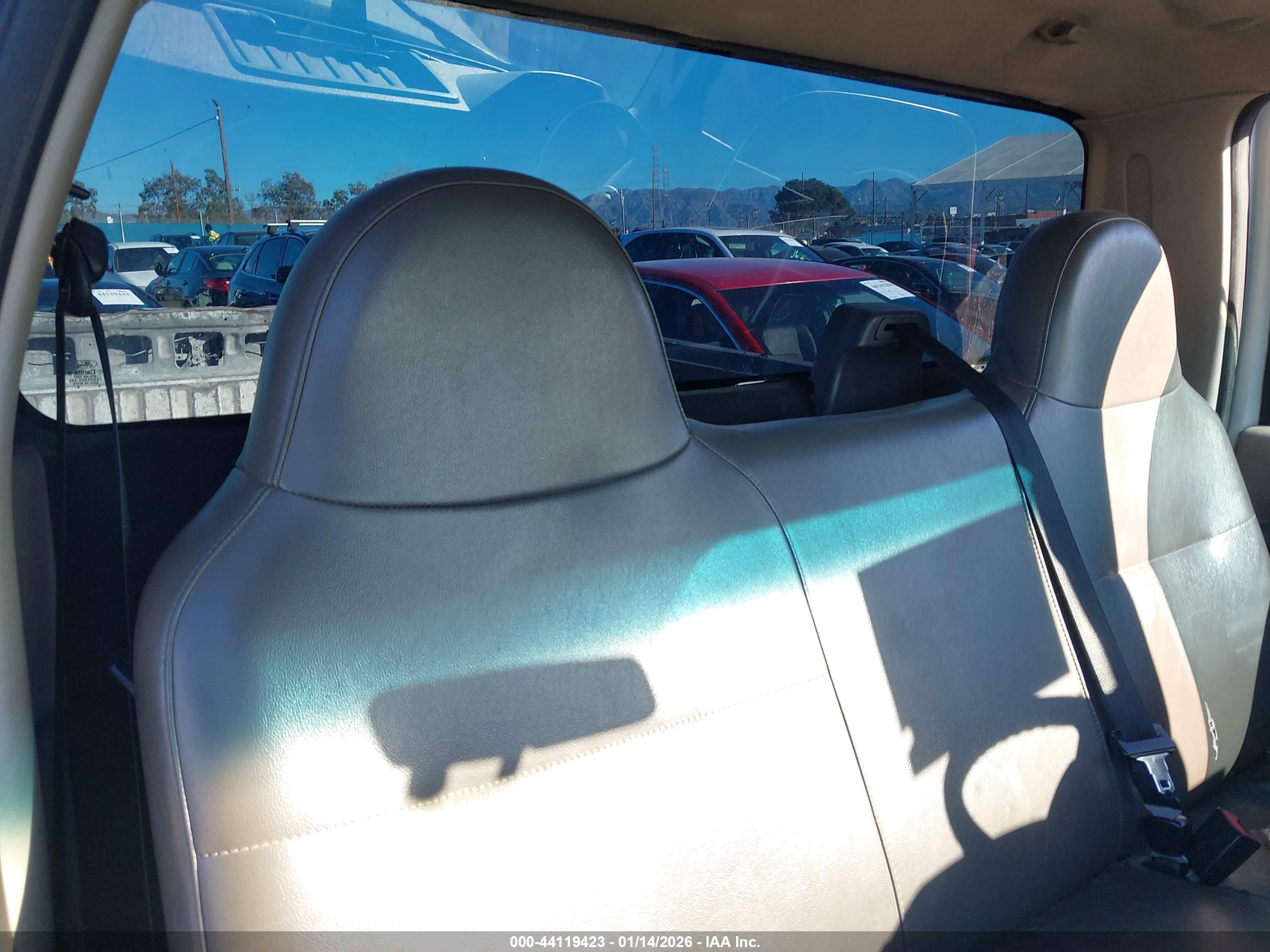 FORD F-250 image 8