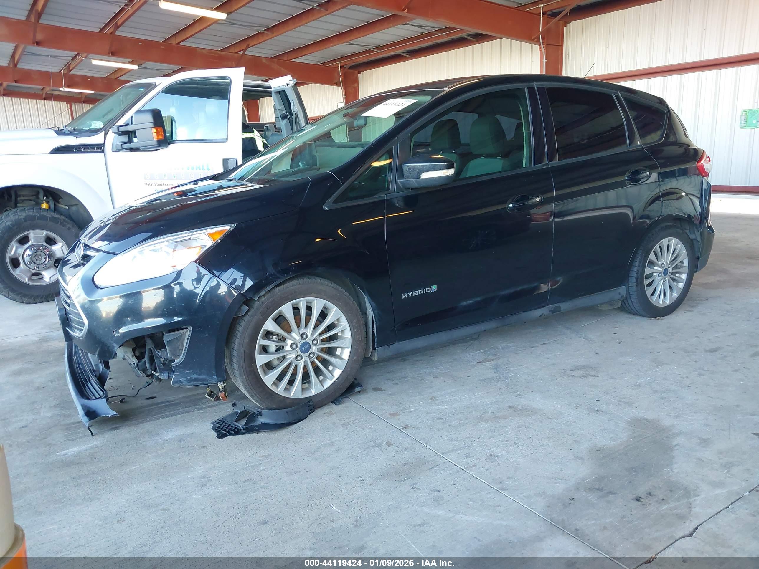 FORD C-MAX image 2