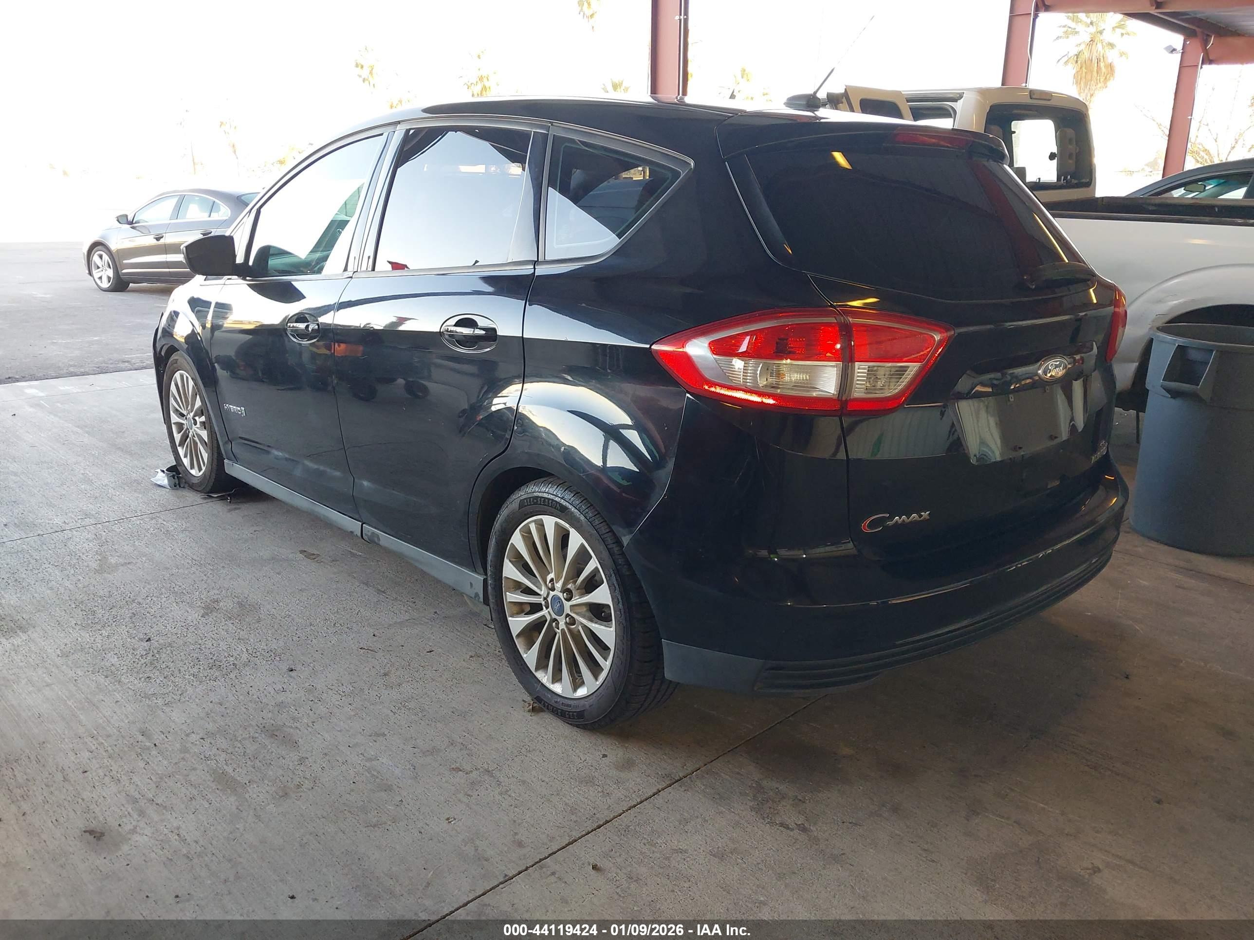 FORD C-MAX image 3