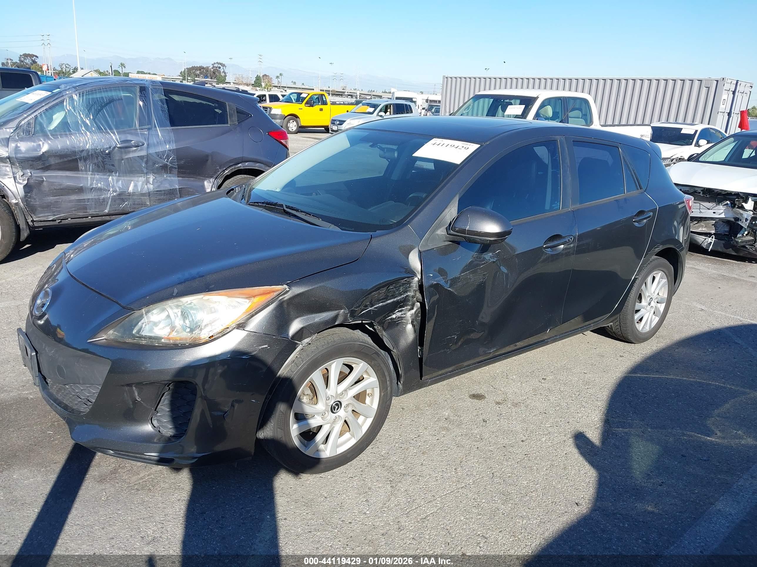 MAZDA MAZDA3 image 6