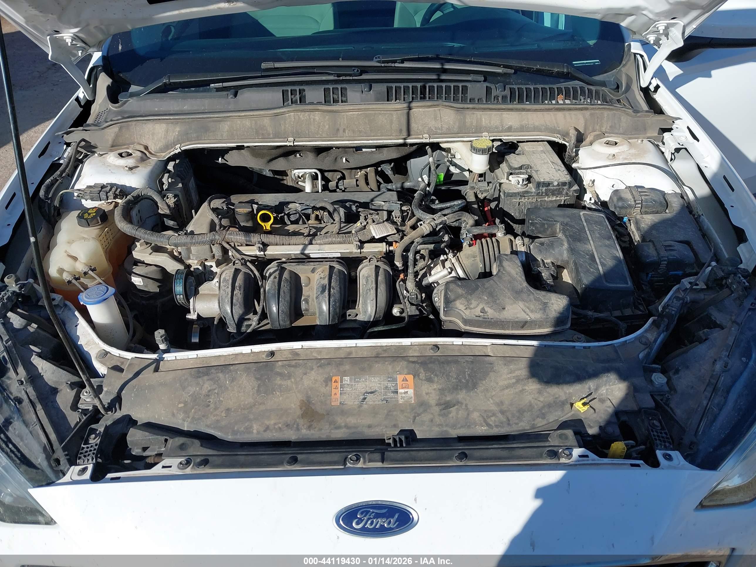 FORD FUSION image 10
