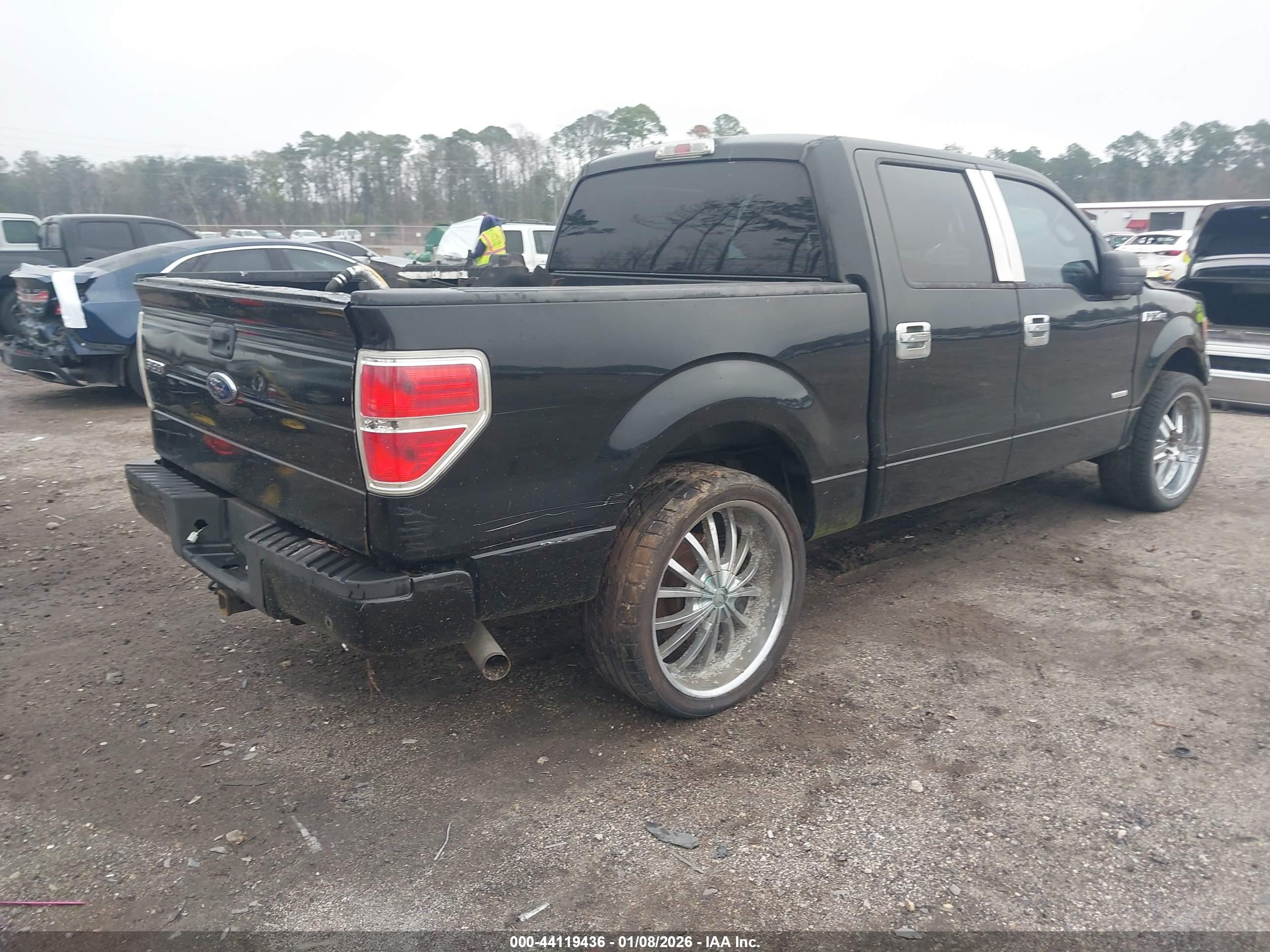 FORD F-150 image 4