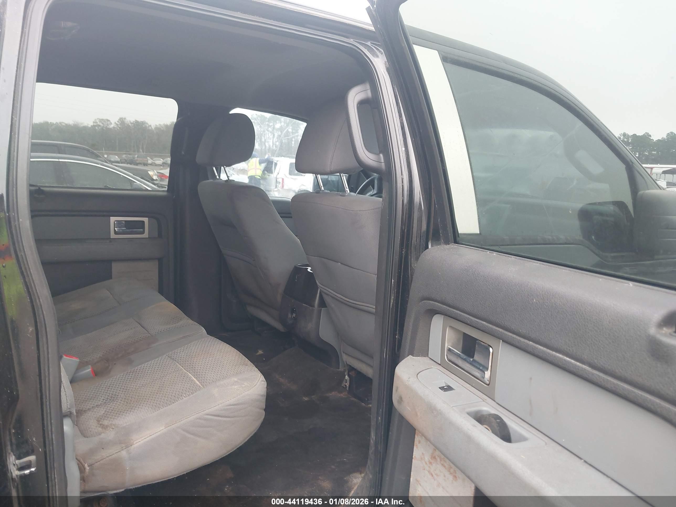 FORD F-150 image 8
