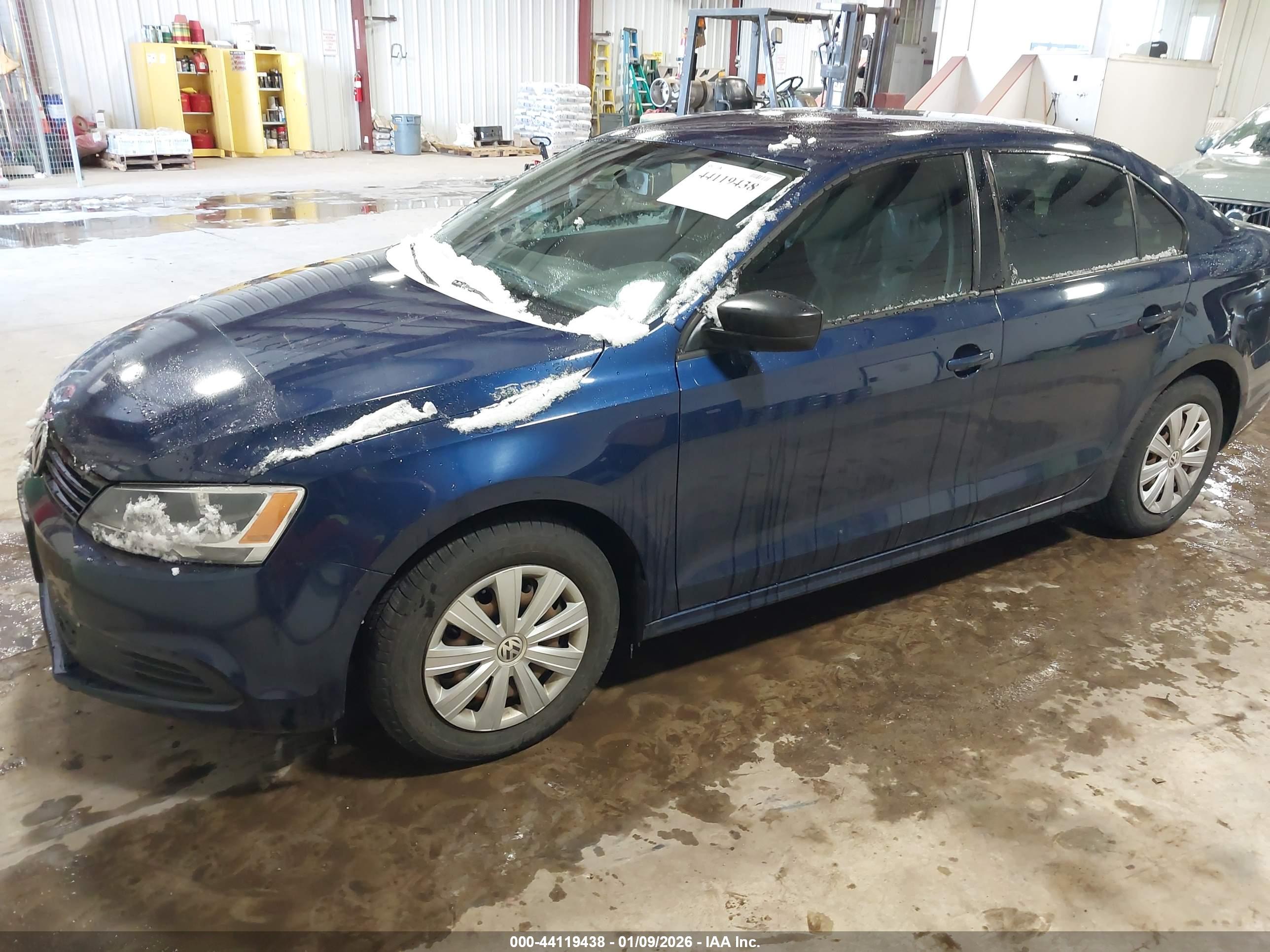 VOLKSWAGEN JETTA image 2