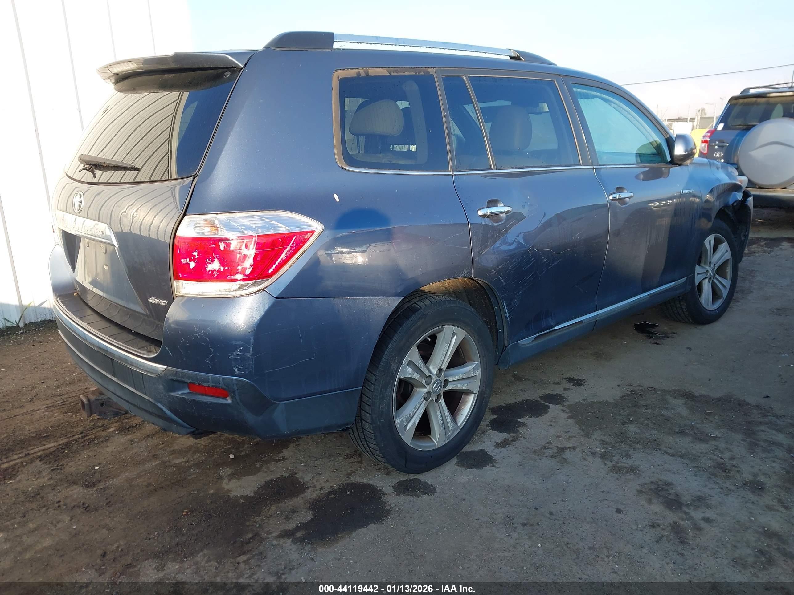 TOYOTA HIGHLANDER image 4