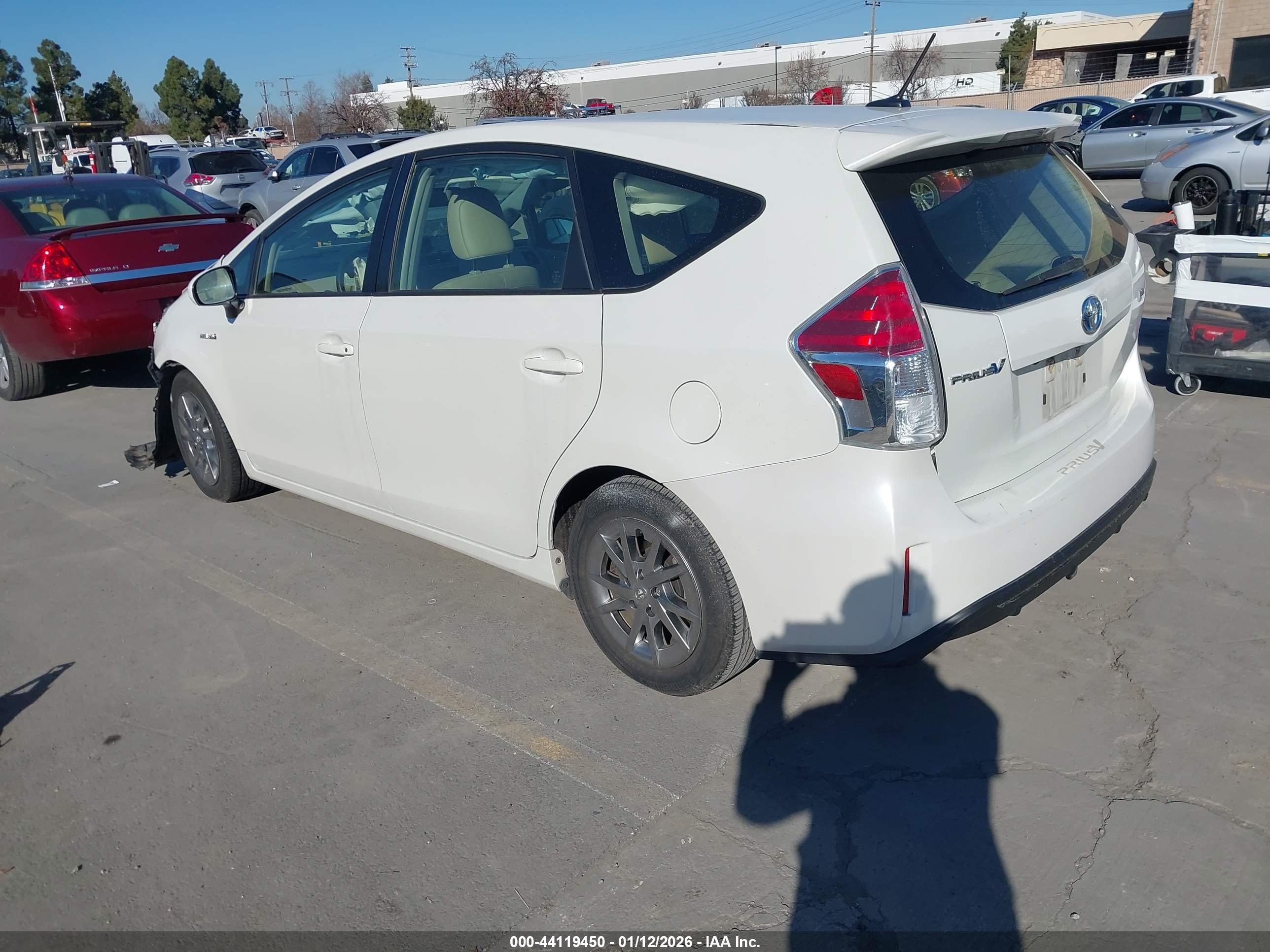 TOYOTA PRIUS image 3