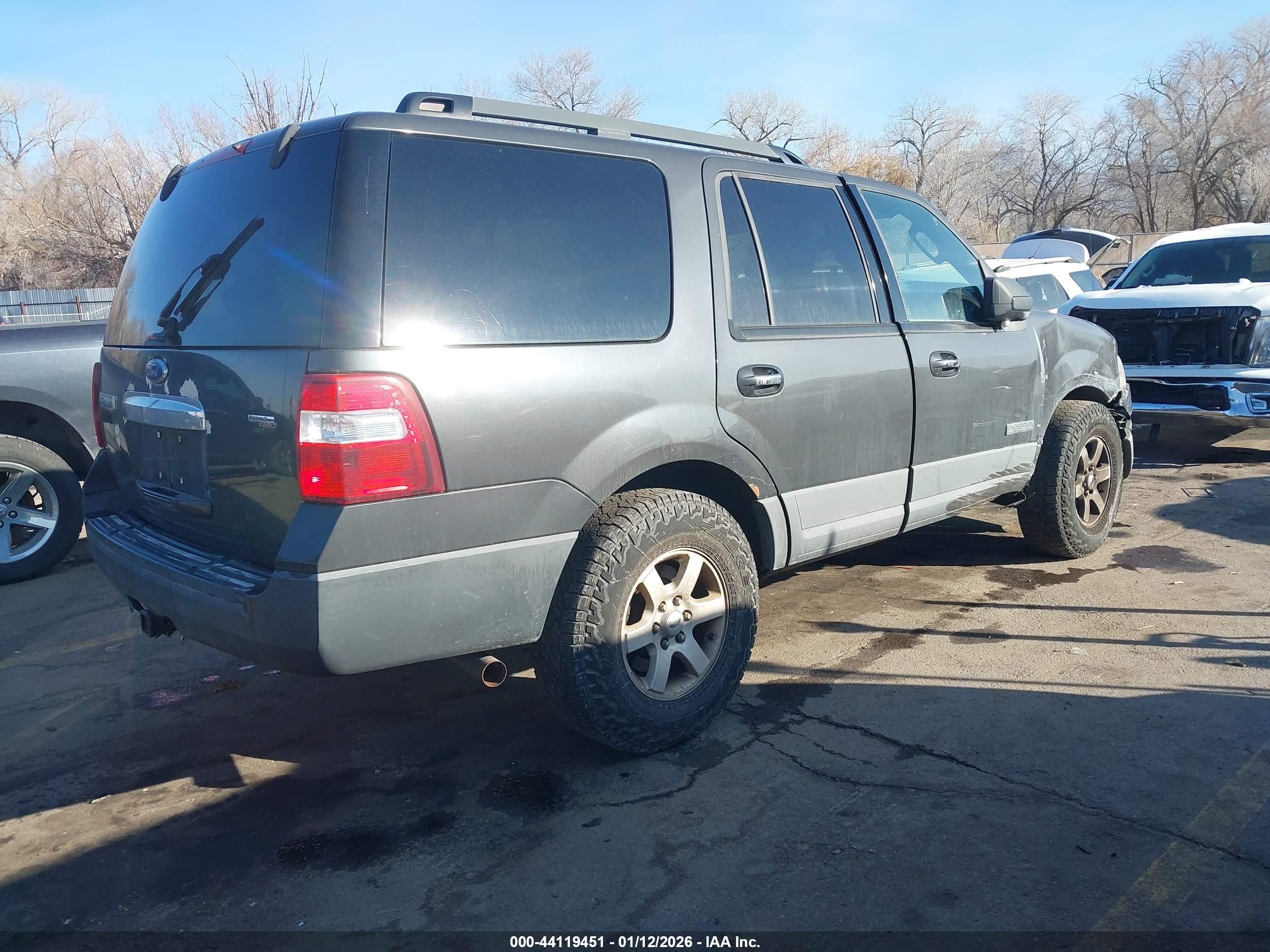 FORD EXPEDITION image 4
