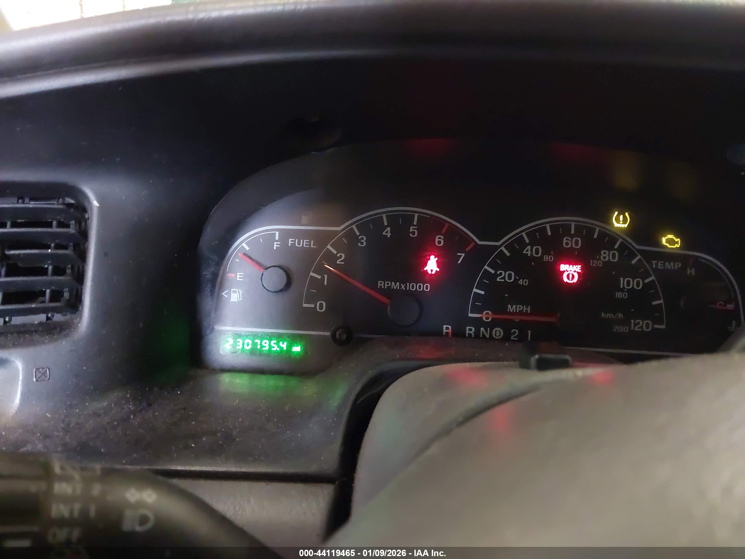 FORD WINDSTAR image 7
