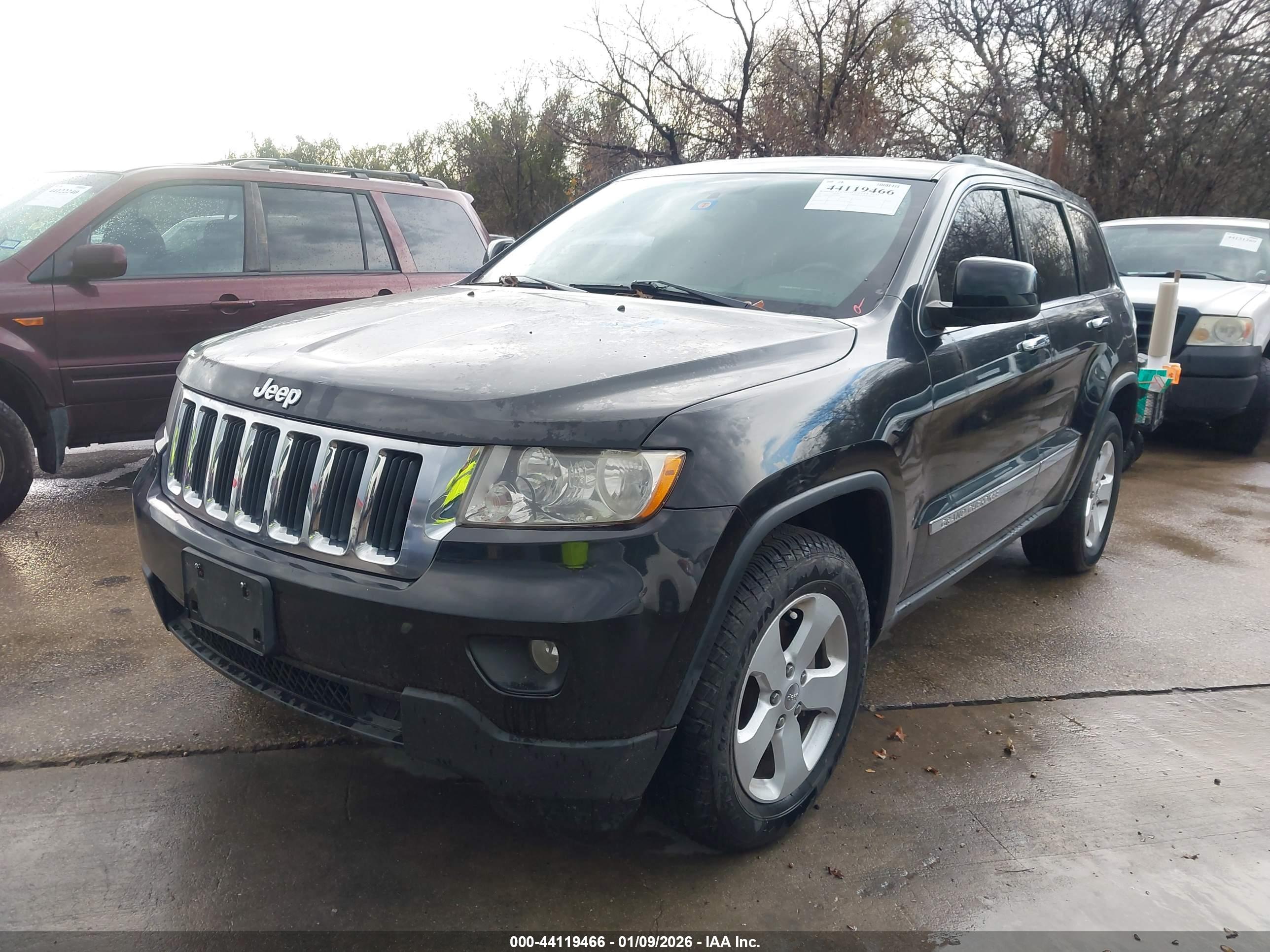 JEEP GRAND image 2