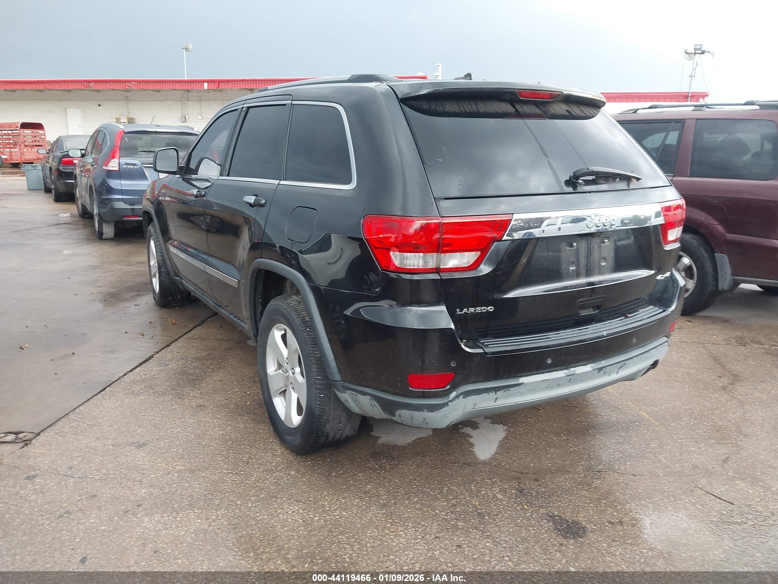JEEP GRAND image 3