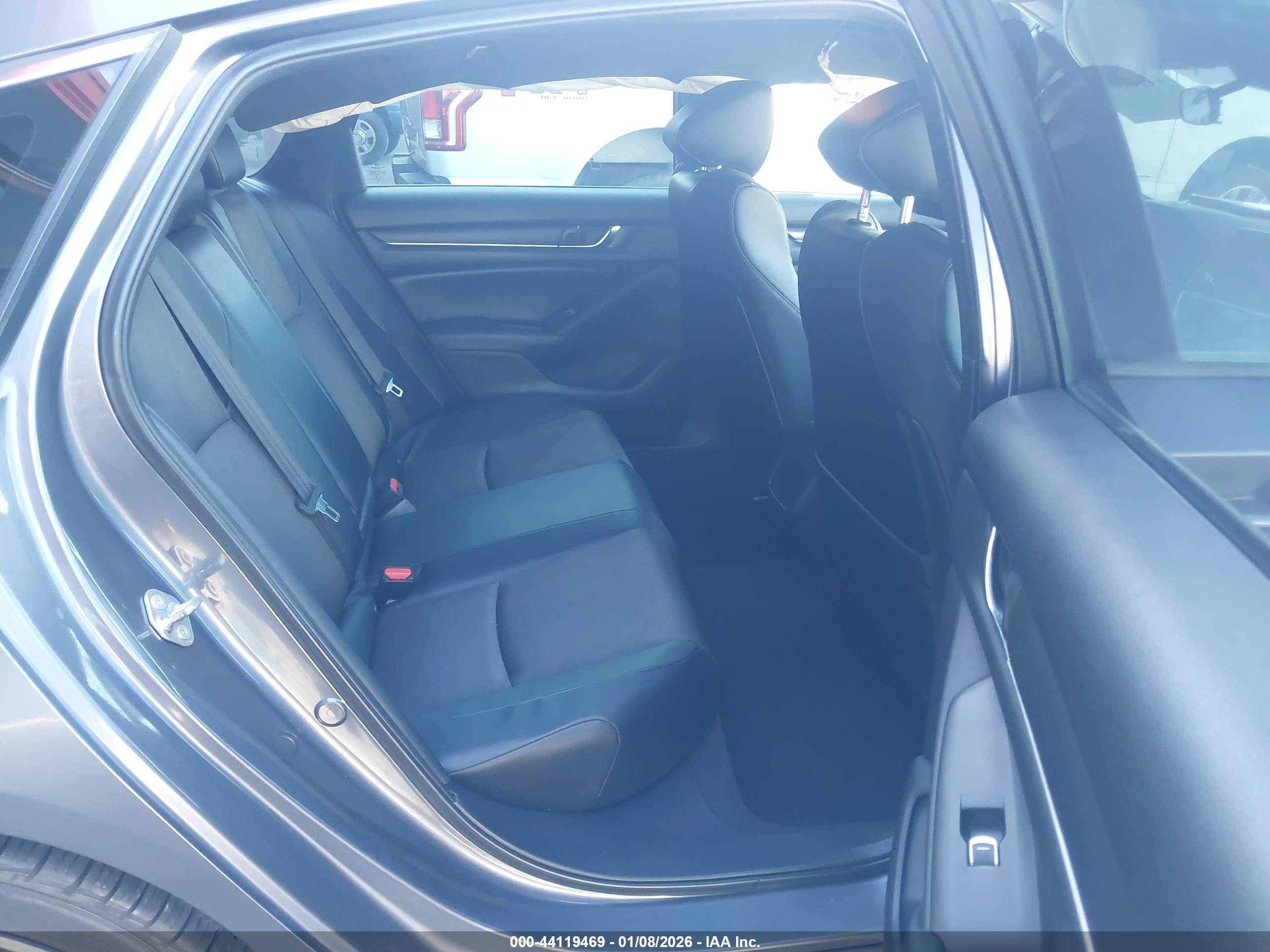 HONDA ACCORD image 8