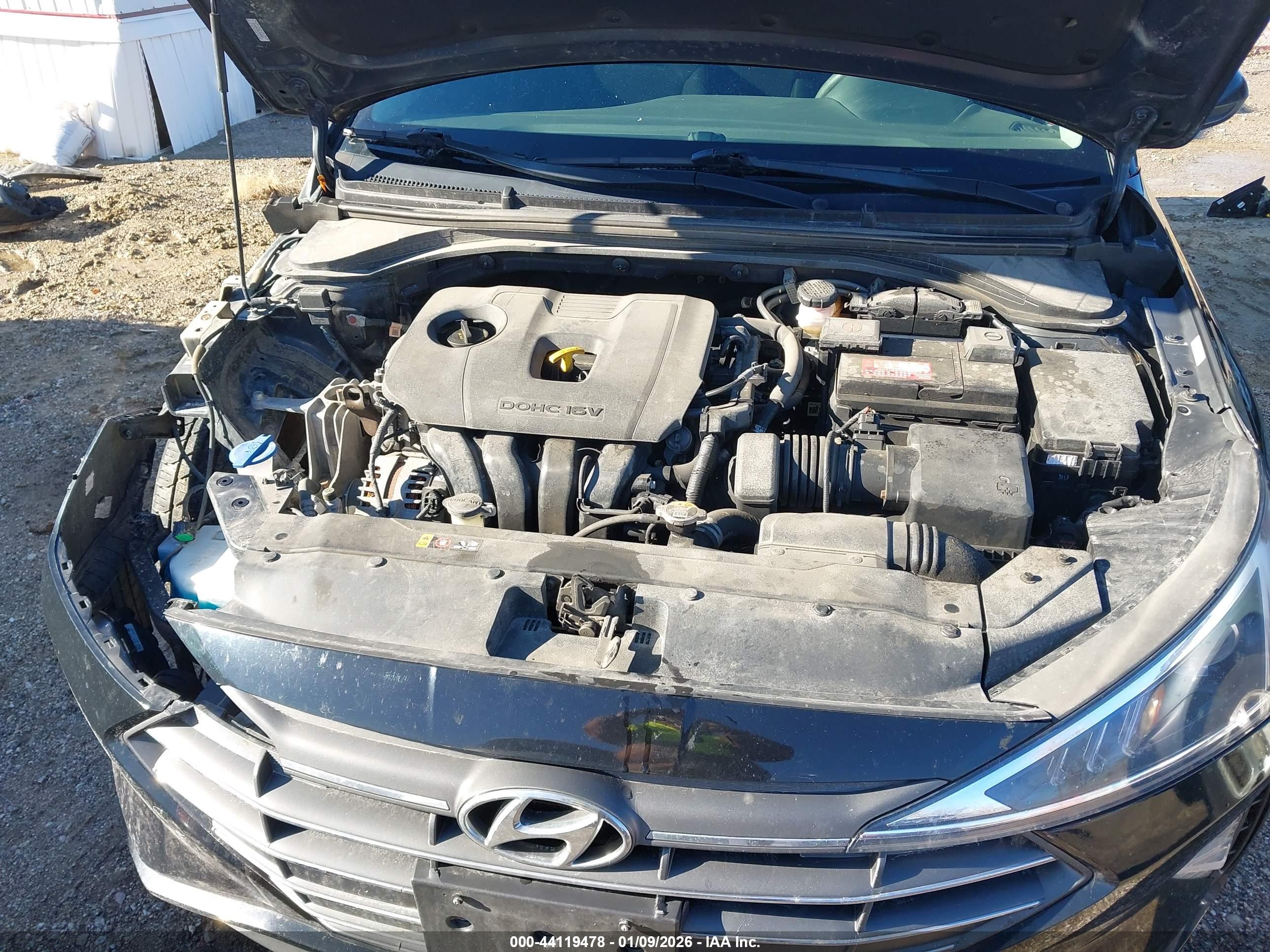 HYUNDAI ELANTRA image 10