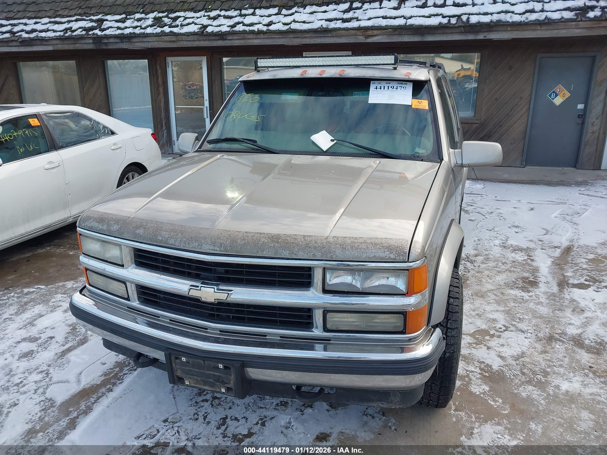 CHEVROLET TAHOE image 6