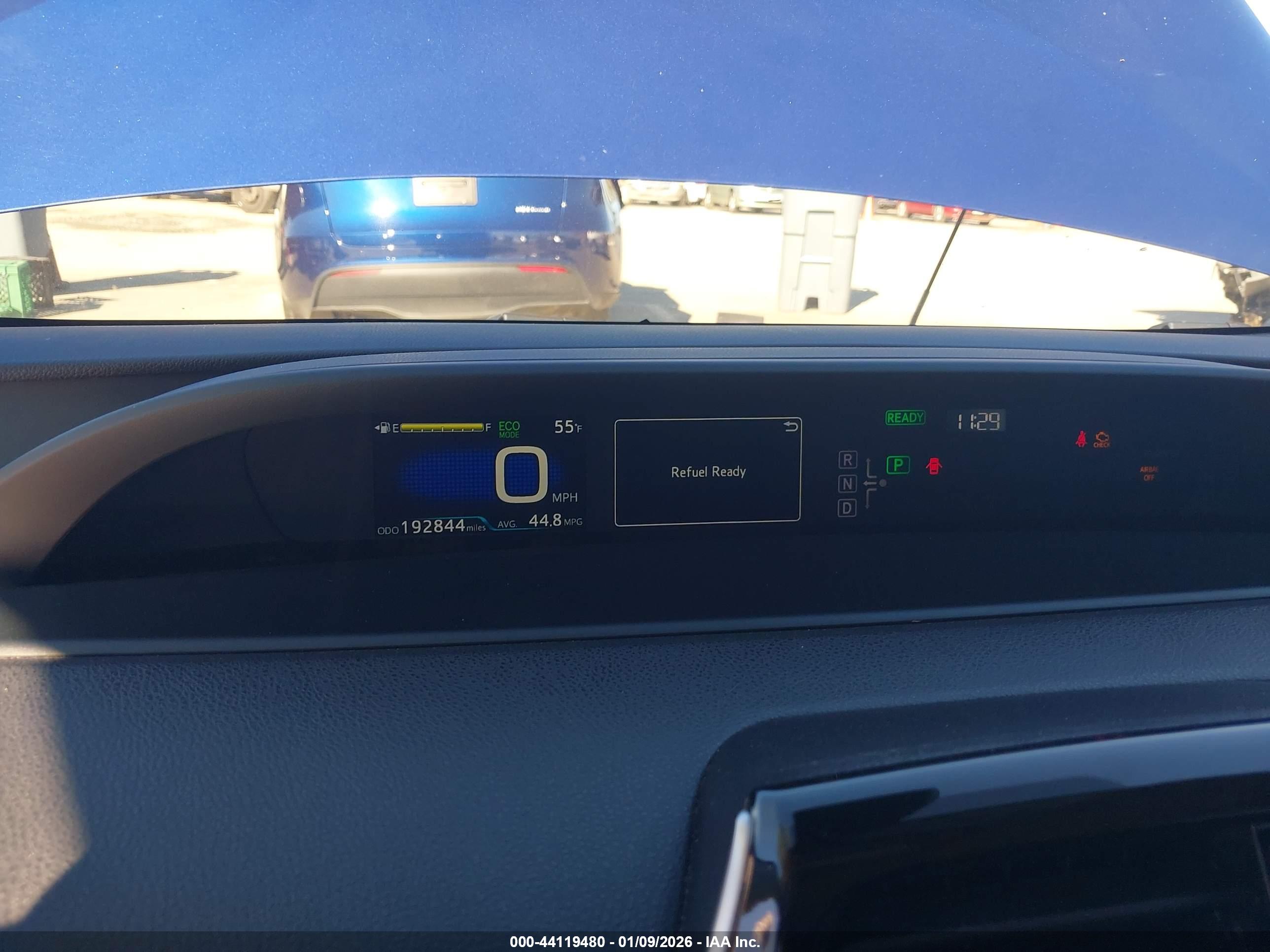 TOYOTA PRIUS image 7
