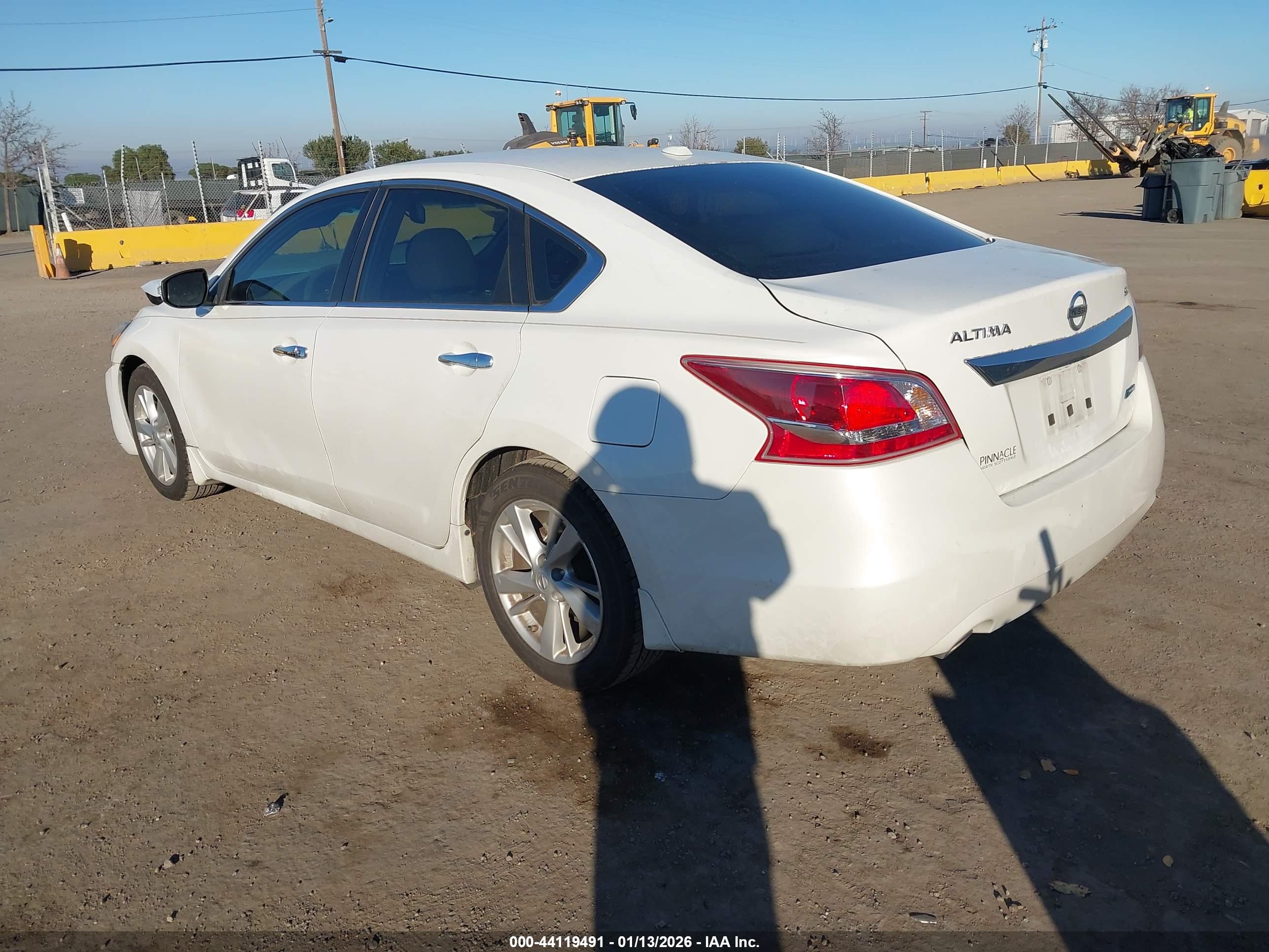 NISSAN ALTIMA image 3