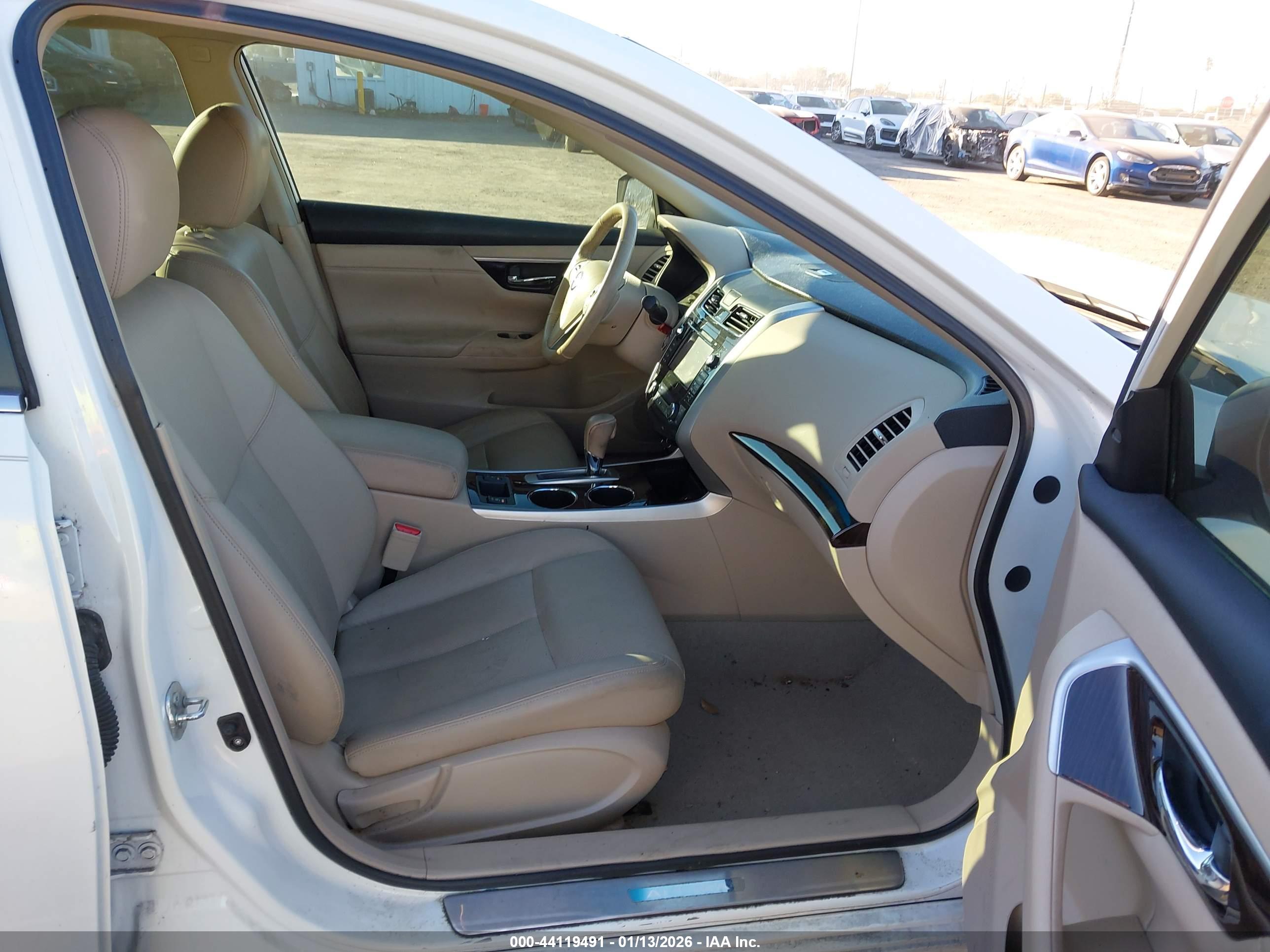 NISSAN ALTIMA image 5