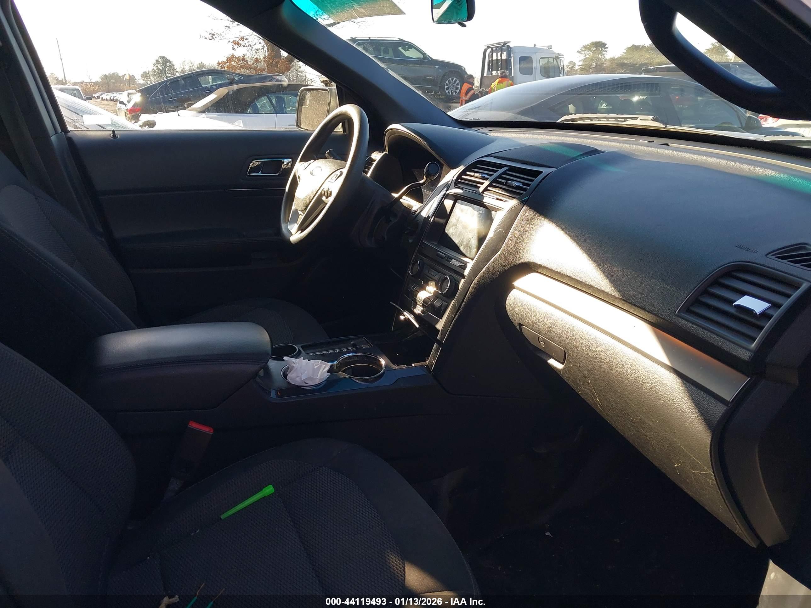 FORD UTILITY image 5