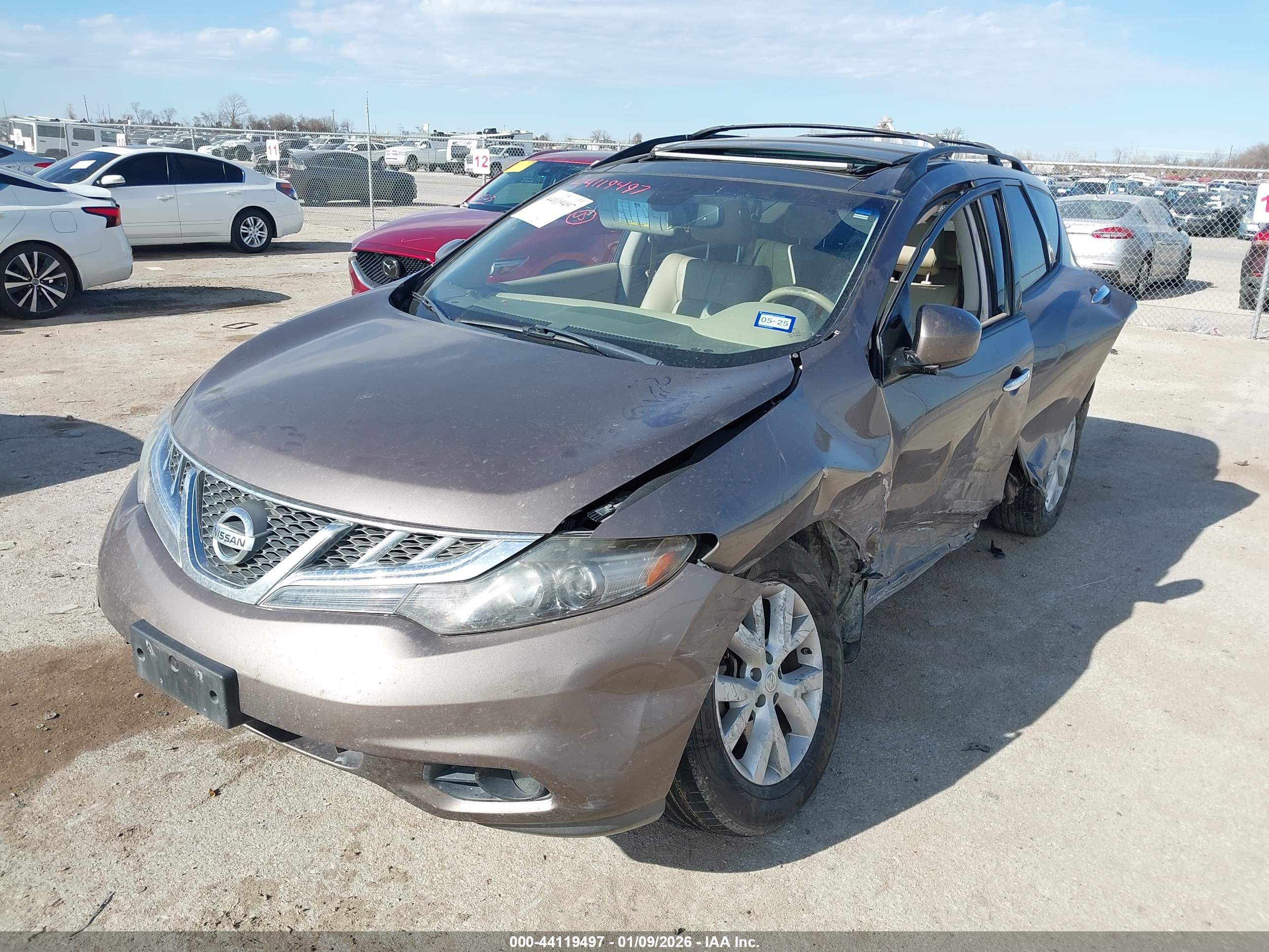 NISSAN MURANO image 2