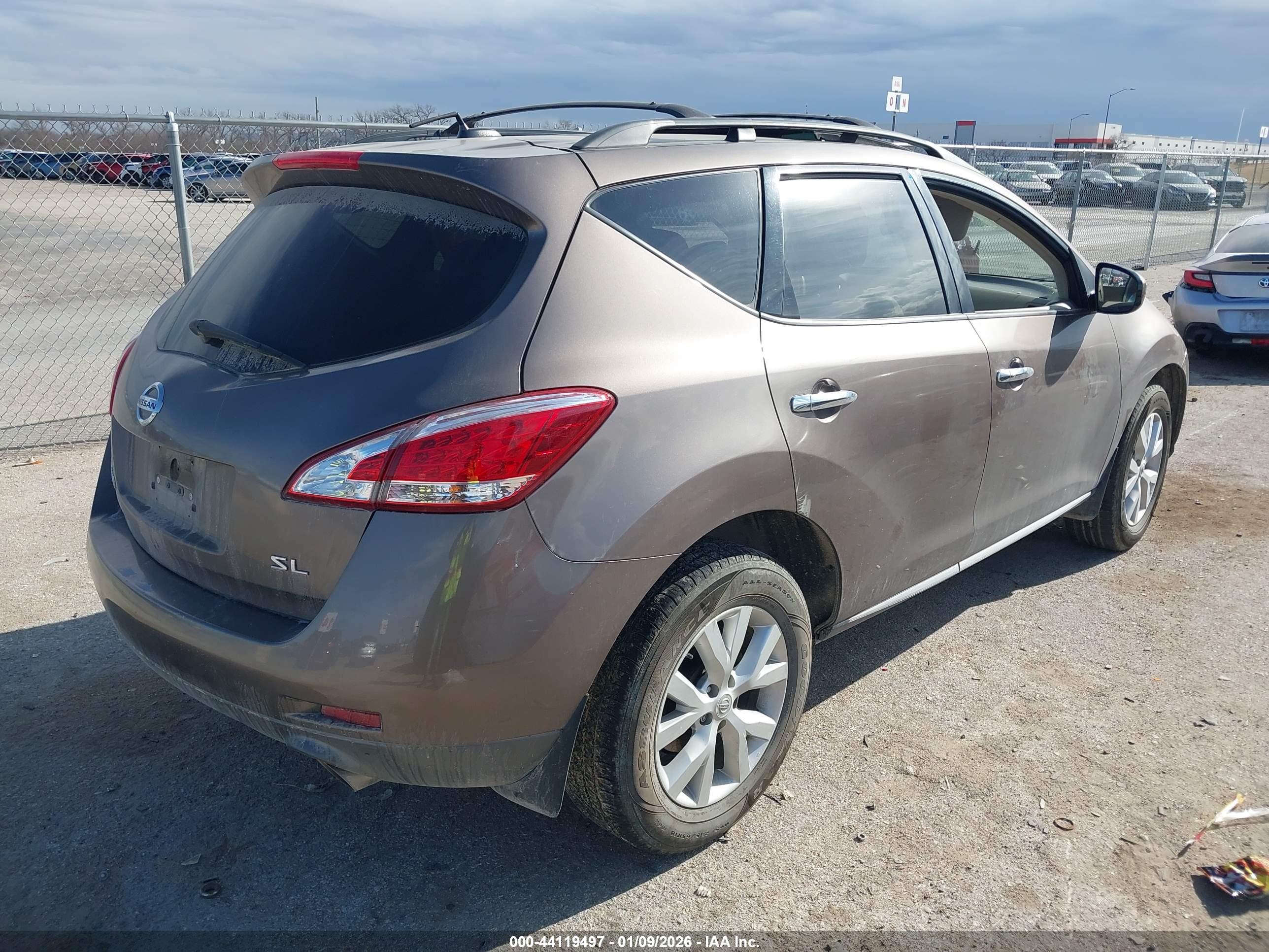 NISSAN MURANO image 4