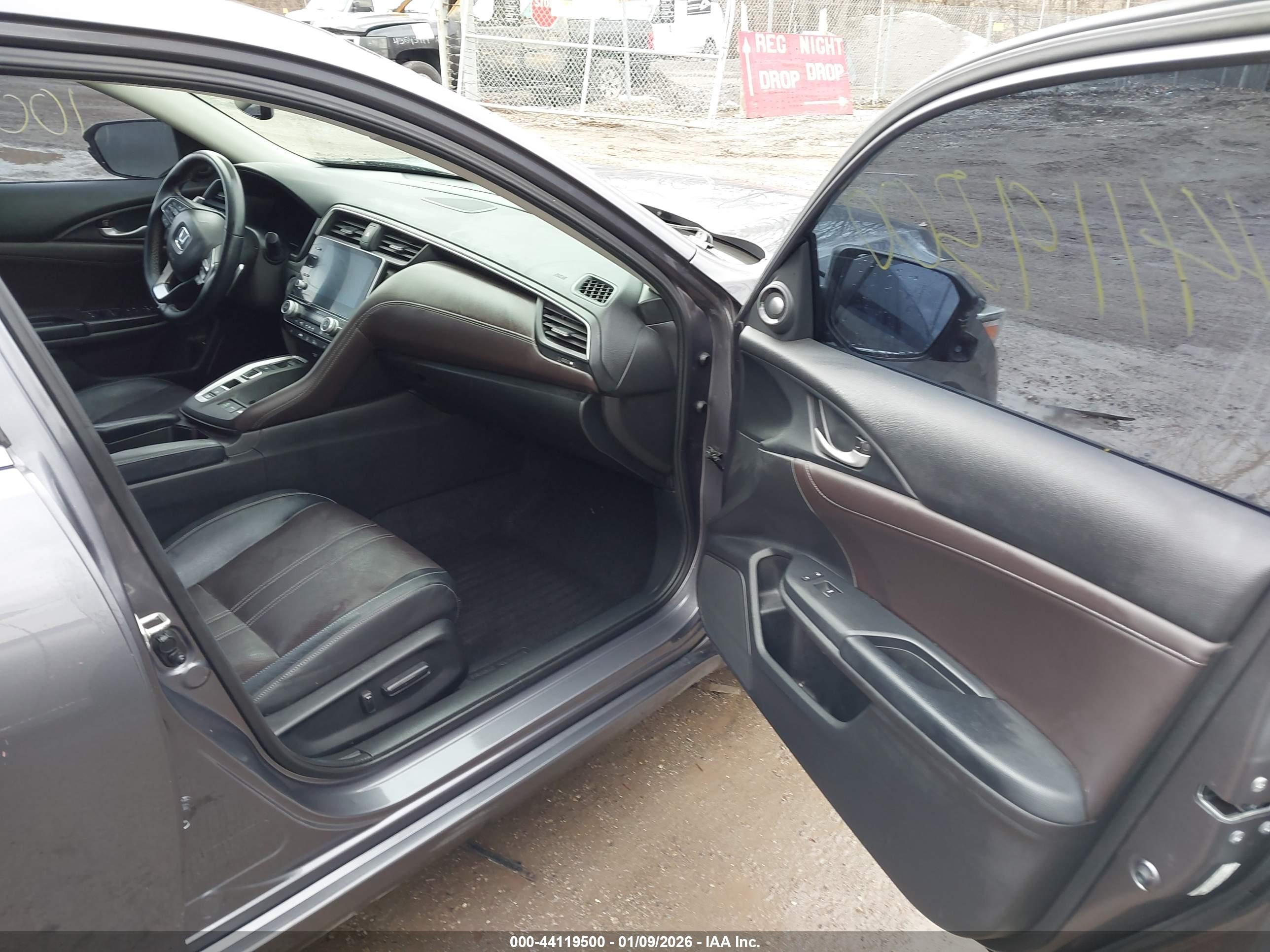 HONDA INSIGHT image 5
